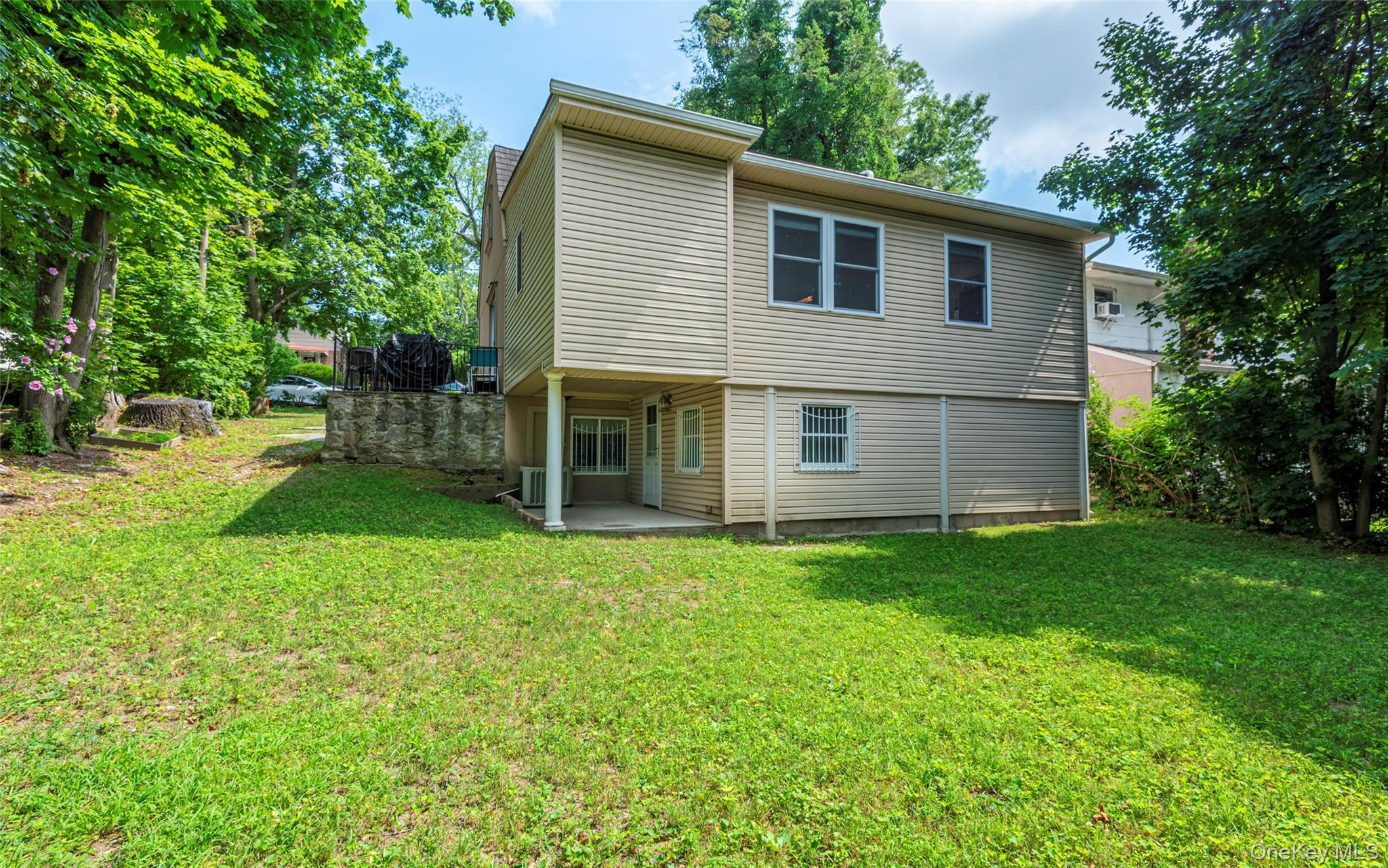 Single Family Manor Nassau County, NY 11020, MLS-889374-7