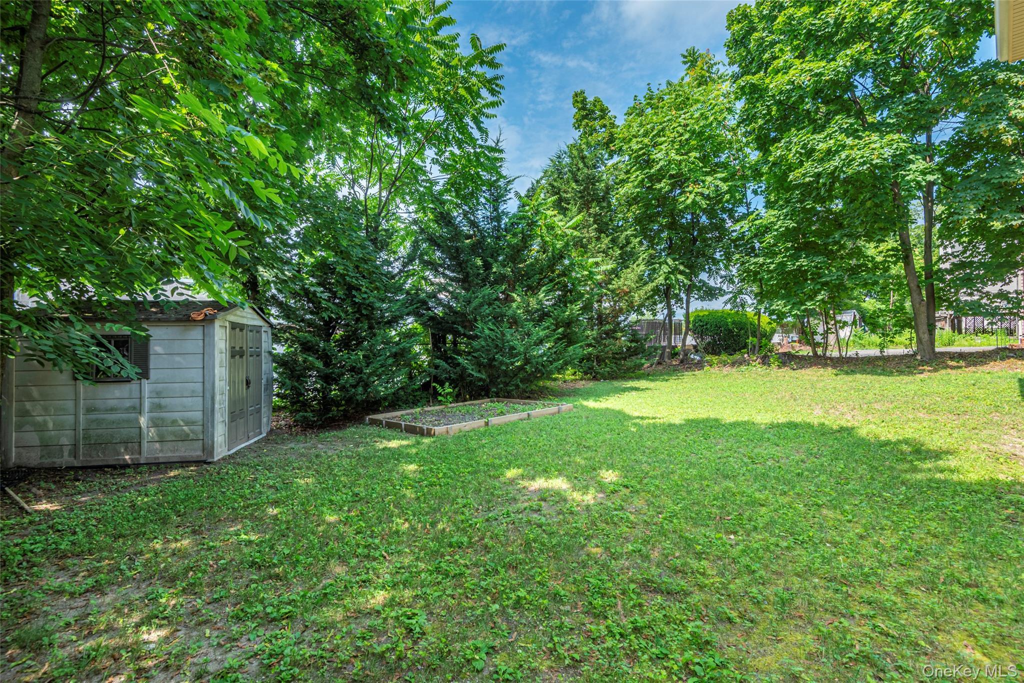 Single Family Manor Nassau County, NY 11020, MLS-889374-9