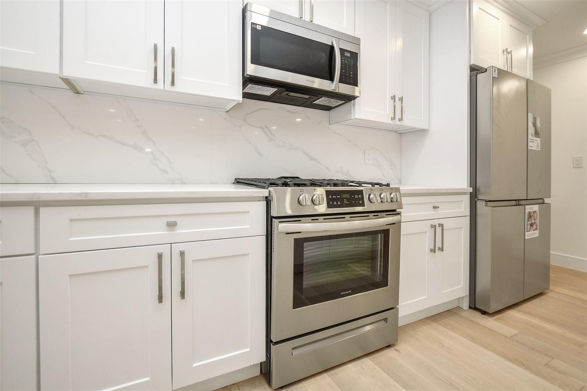 Single Family Dunes Nassau County, NY 11050, MLS-889394-17