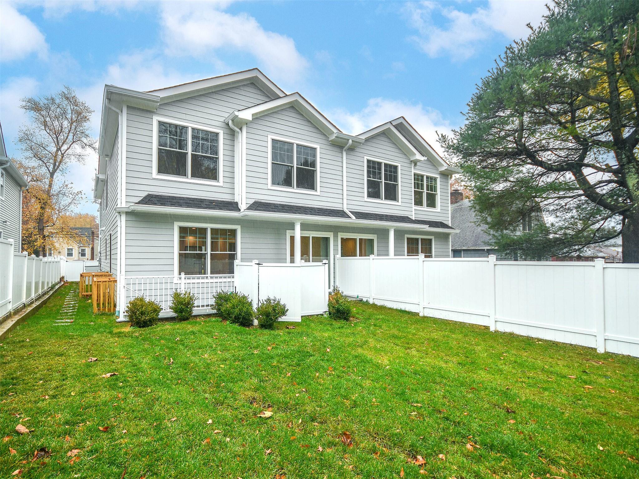 Single Family Dunes Nassau County, NY 11050, MLS-889394-30