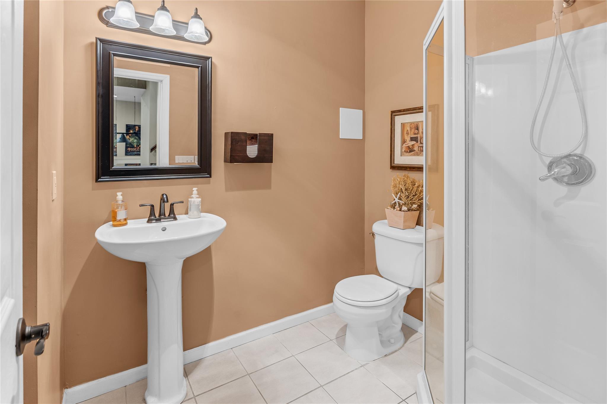 Single Family Hidden Acres  Suffolk County, NY 11792, MLS-889395-28