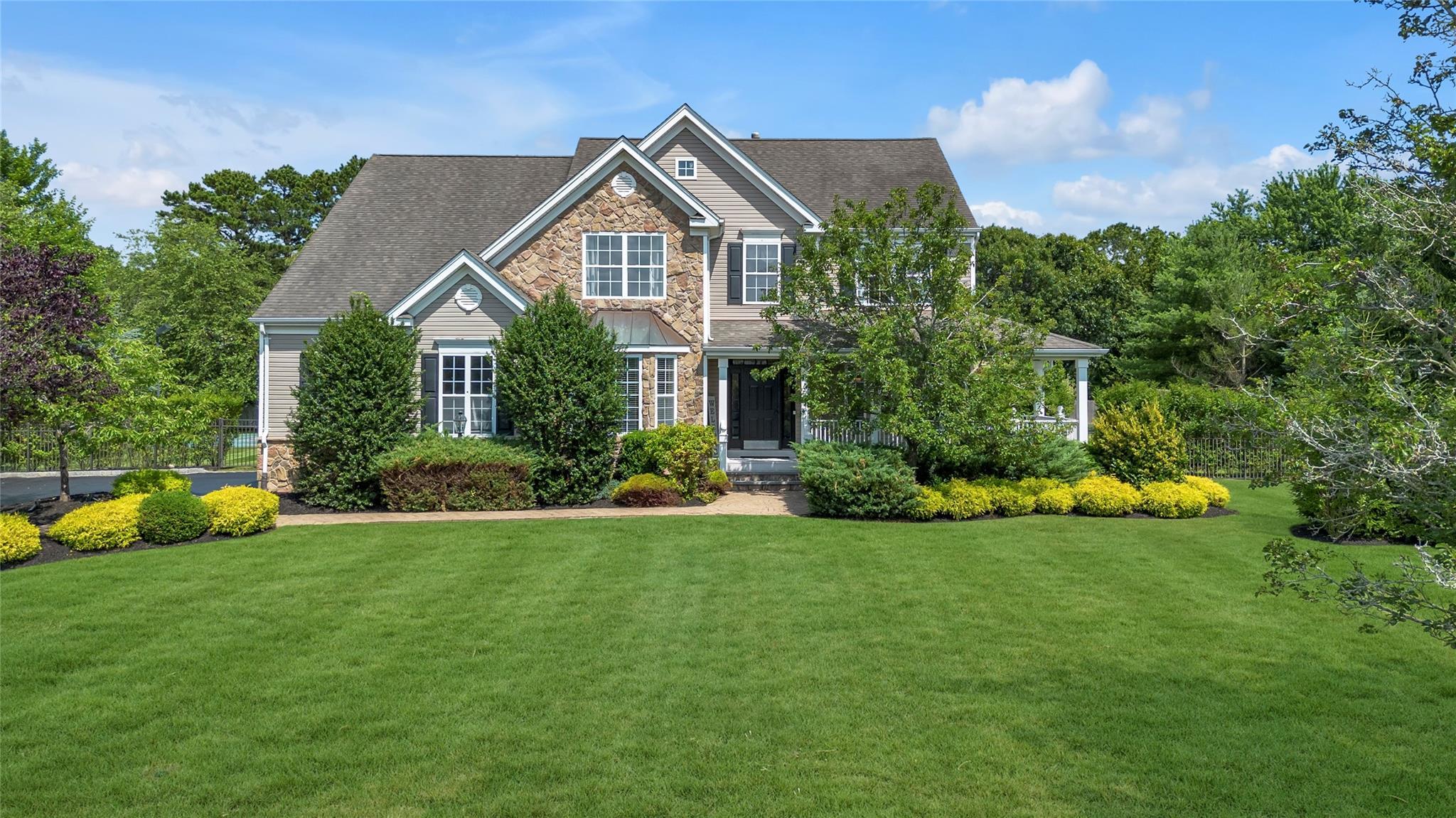 Single Family Hidden Acres  Suffolk County, NY 11792, MLS-889395-39