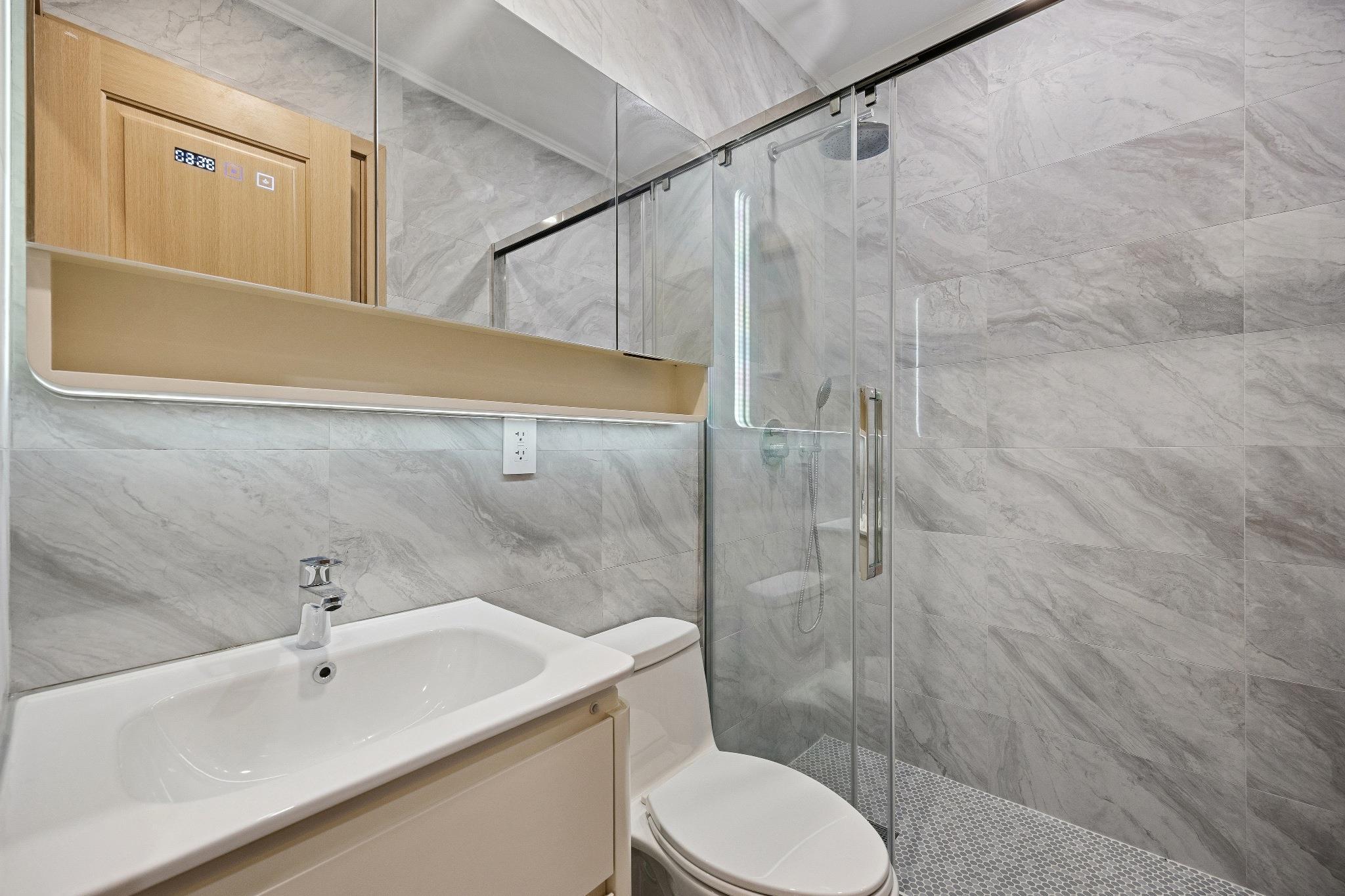 Single Family 221  Queens, NY 11361, MLS-889396-21
