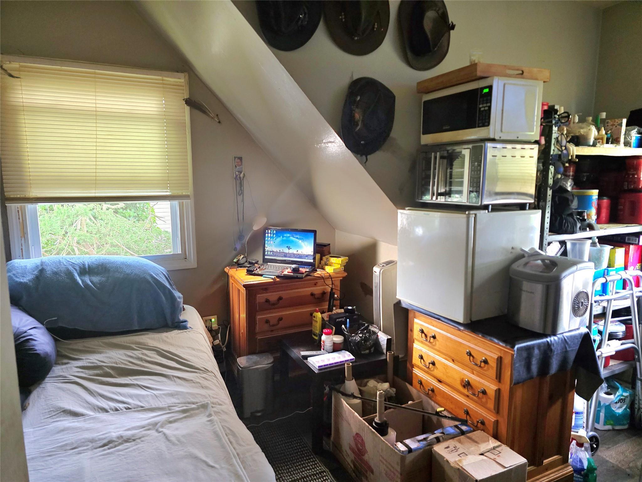 Single Family Manatuck  Suffolk County, NY 11706, MLS-889407-6