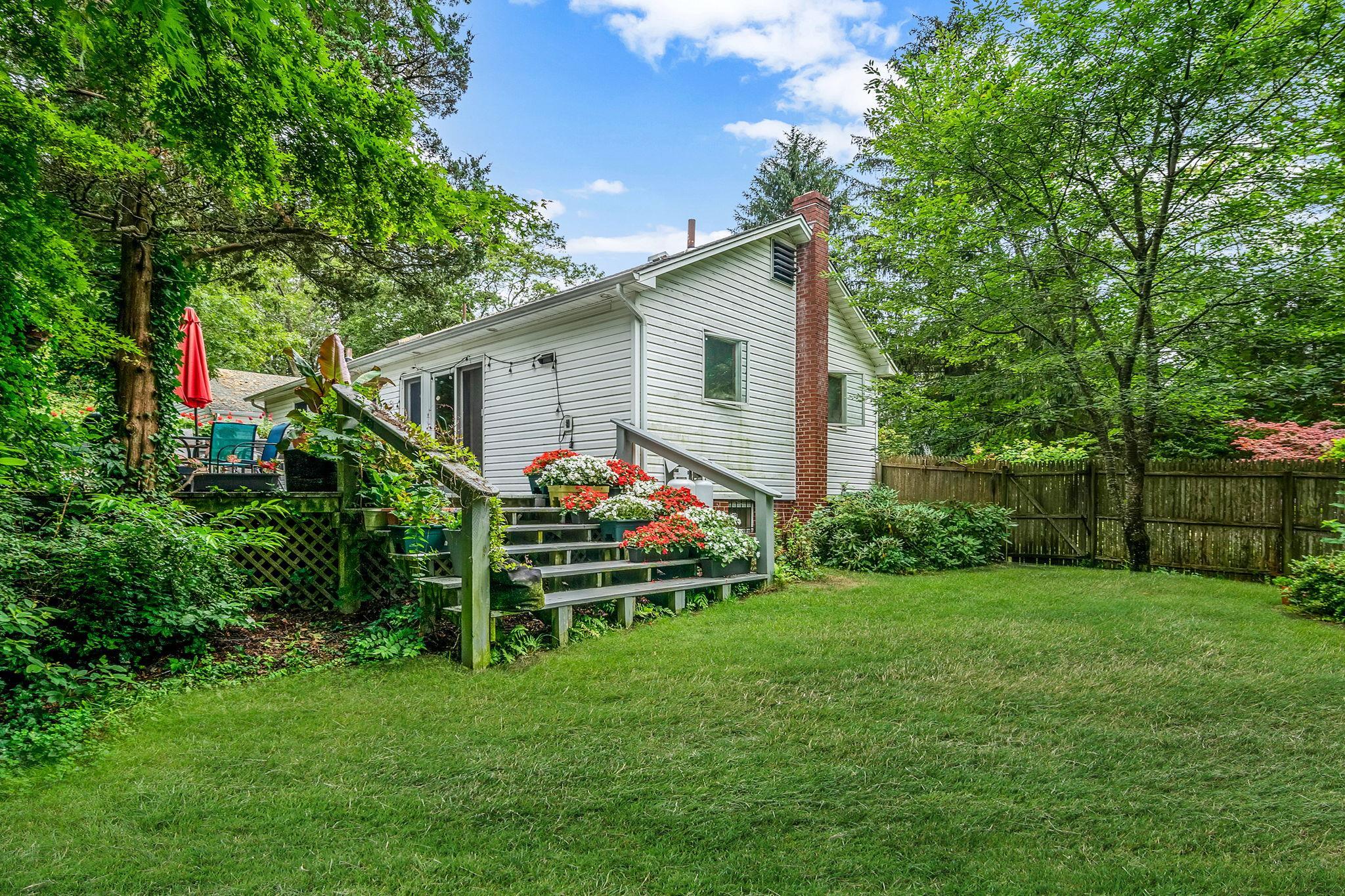 Single Family Berkshire  Suffolk County, NY 11784, MLS-889408-10