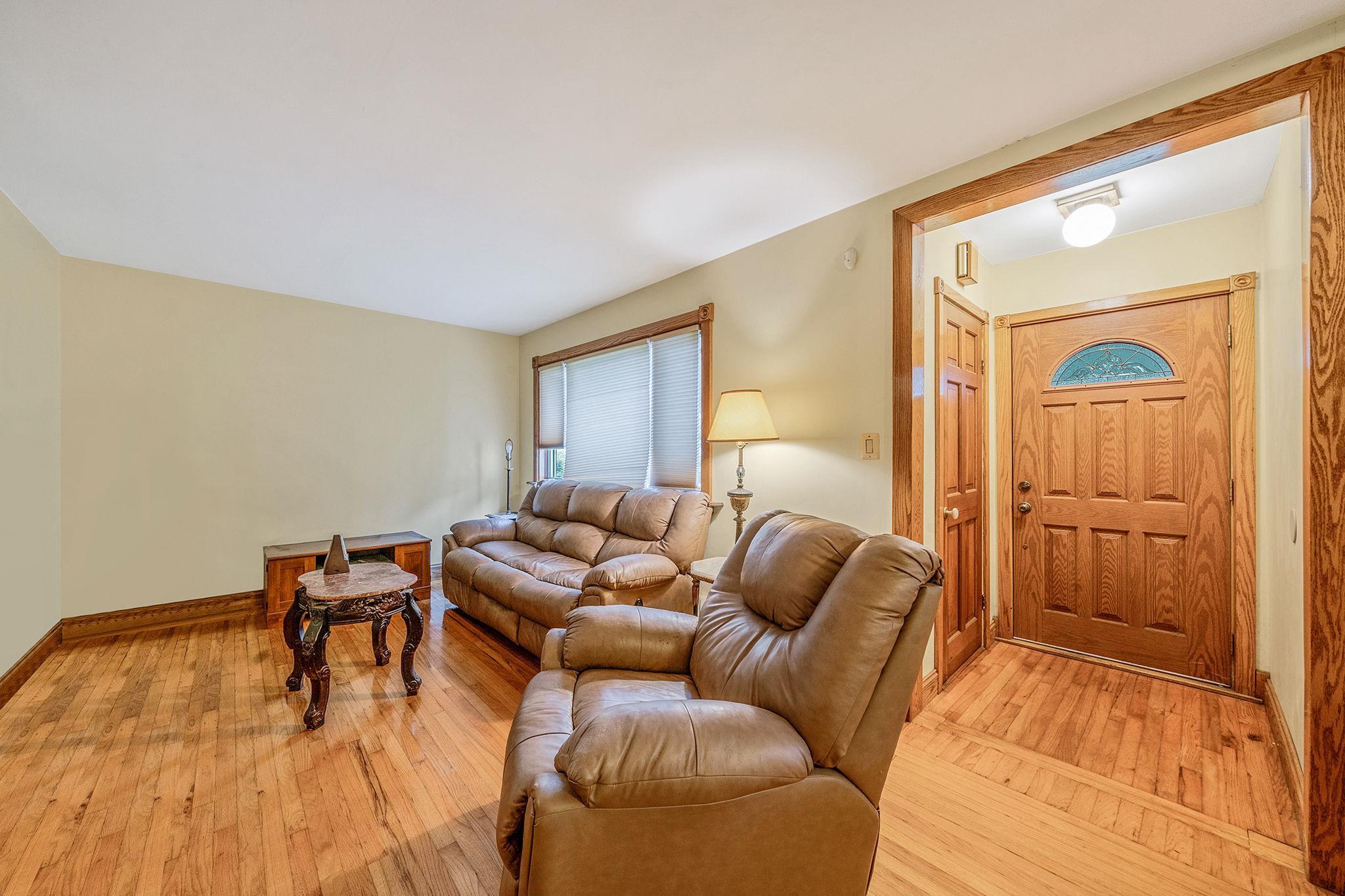 Single Family Berkshire  Suffolk County, NY 11784, MLS-889408-16