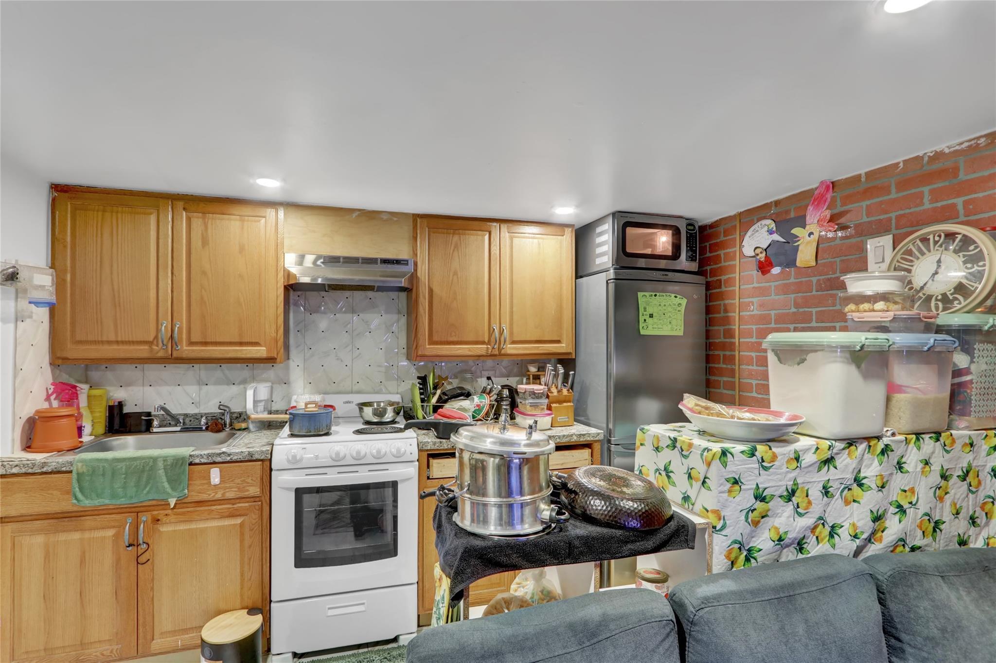 Single Family 101st  Queens, NY 11419, MLS-889414-17