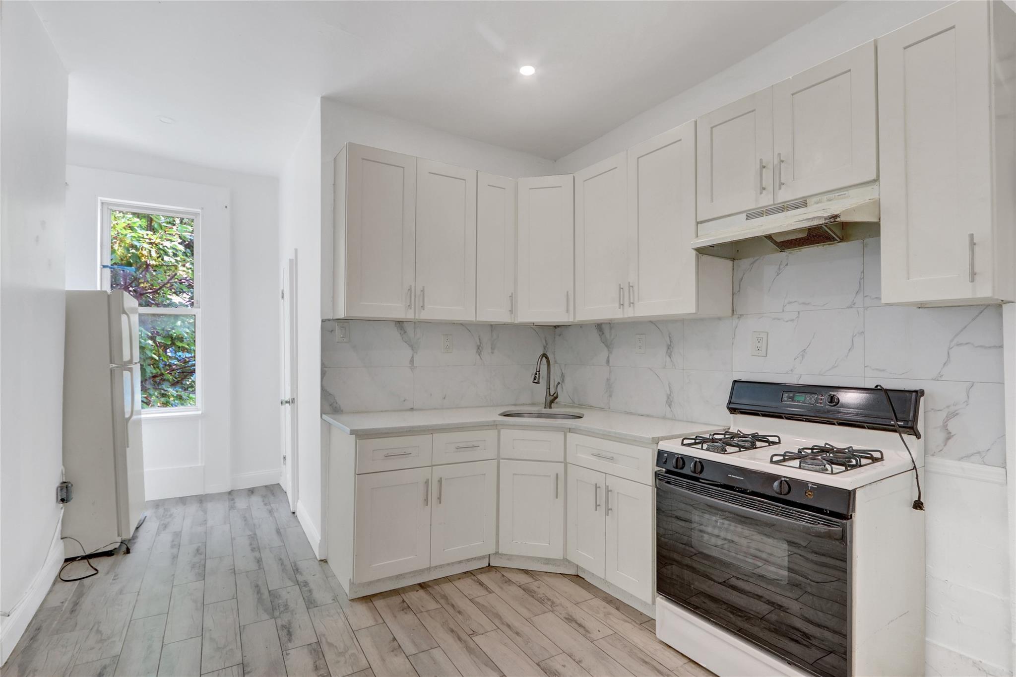 Single Family 101st  Queens, NY 11419, MLS-889414-3