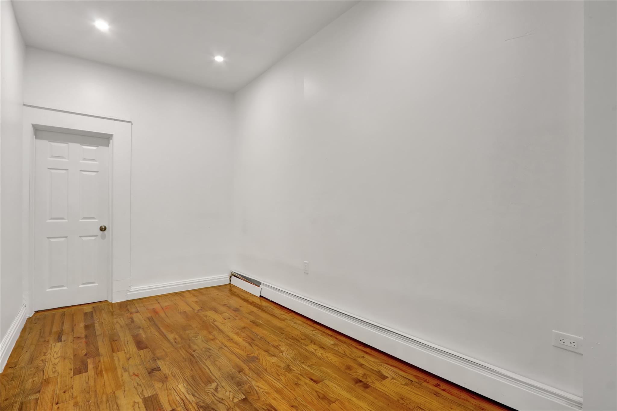 Single Family 101st  Queens, NY 11419, MLS-889414-5