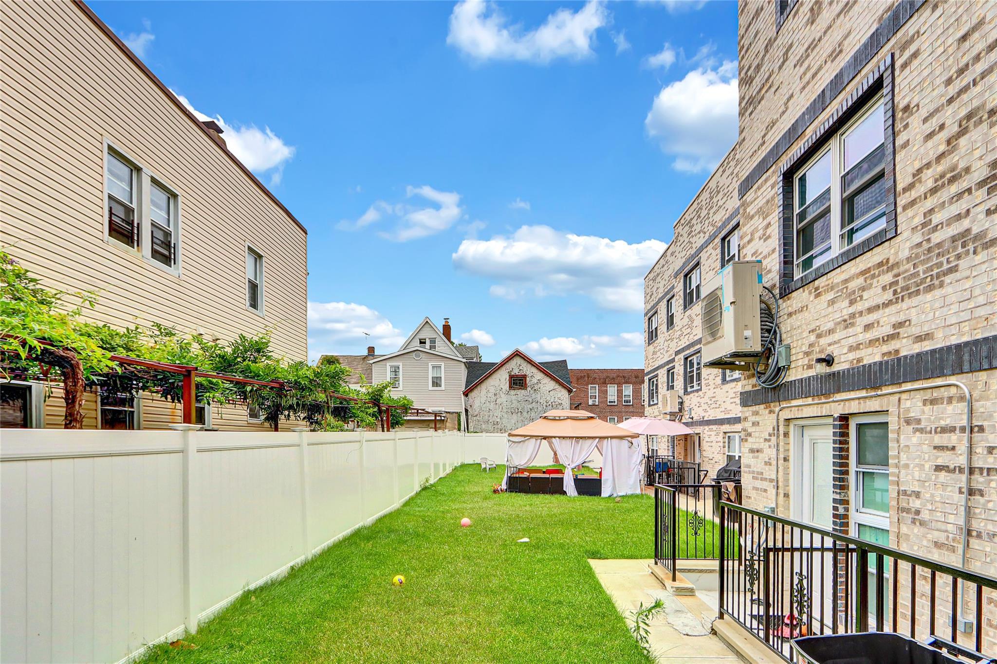 Single Family 95  Queens, NY 11435, MLS-889450-26
