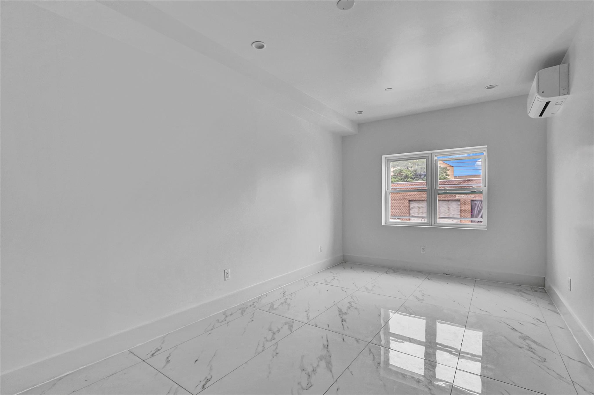 Single Family 95  Queens, NY 11435, MLS-889450-3