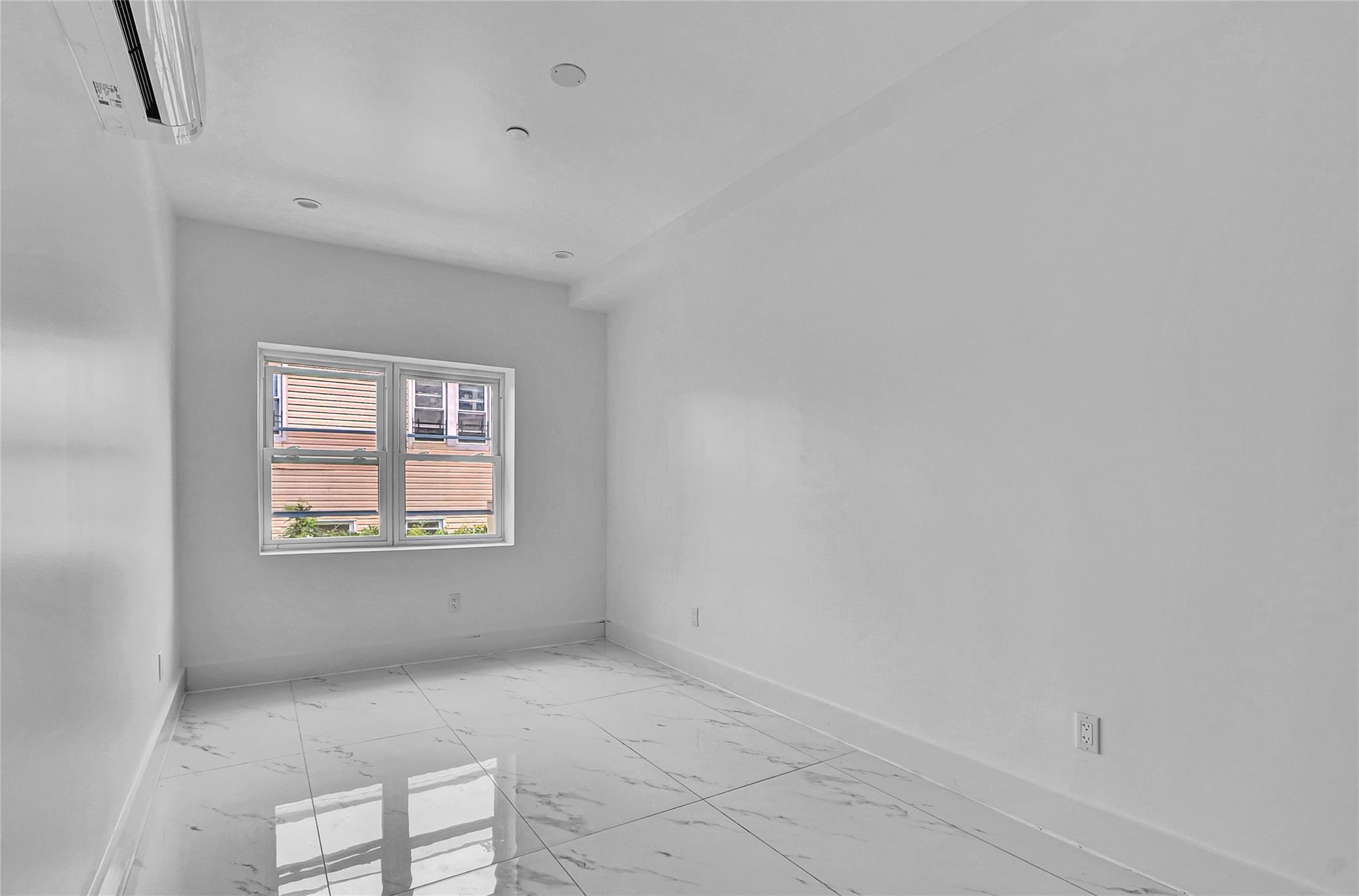 Single Family 95  Queens, NY 11435, MLS-889450-5