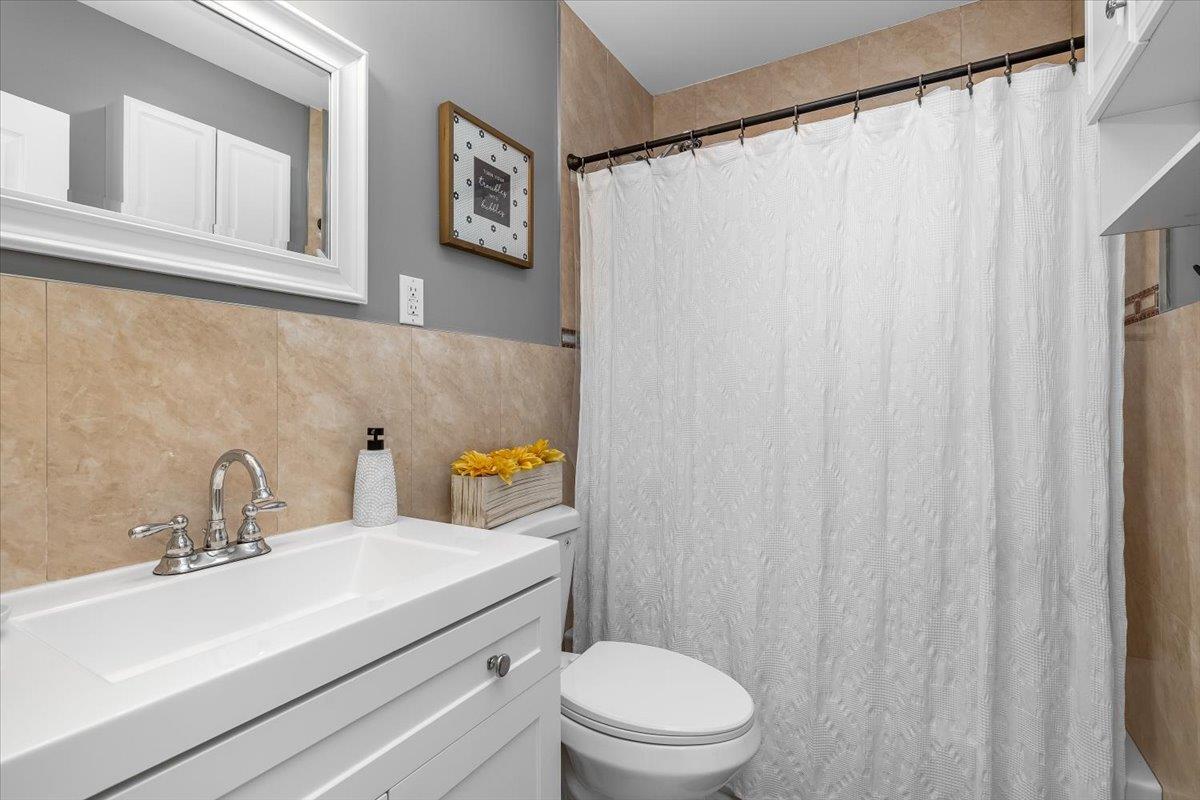 Single Family Mac Arthur  Suffolk County, NY 11788, MLS-889536-14