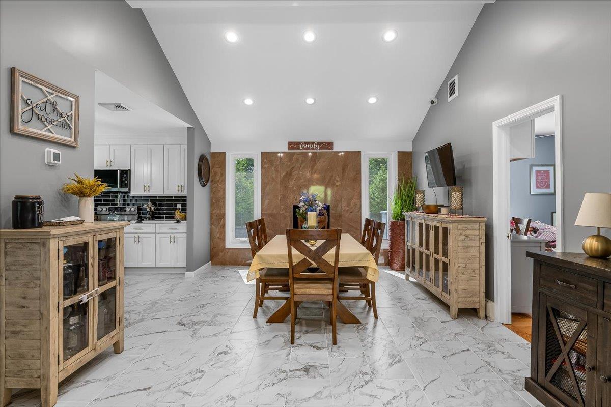 Single Family Mac Arthur  Suffolk County, NY 11788, MLS-889536-5