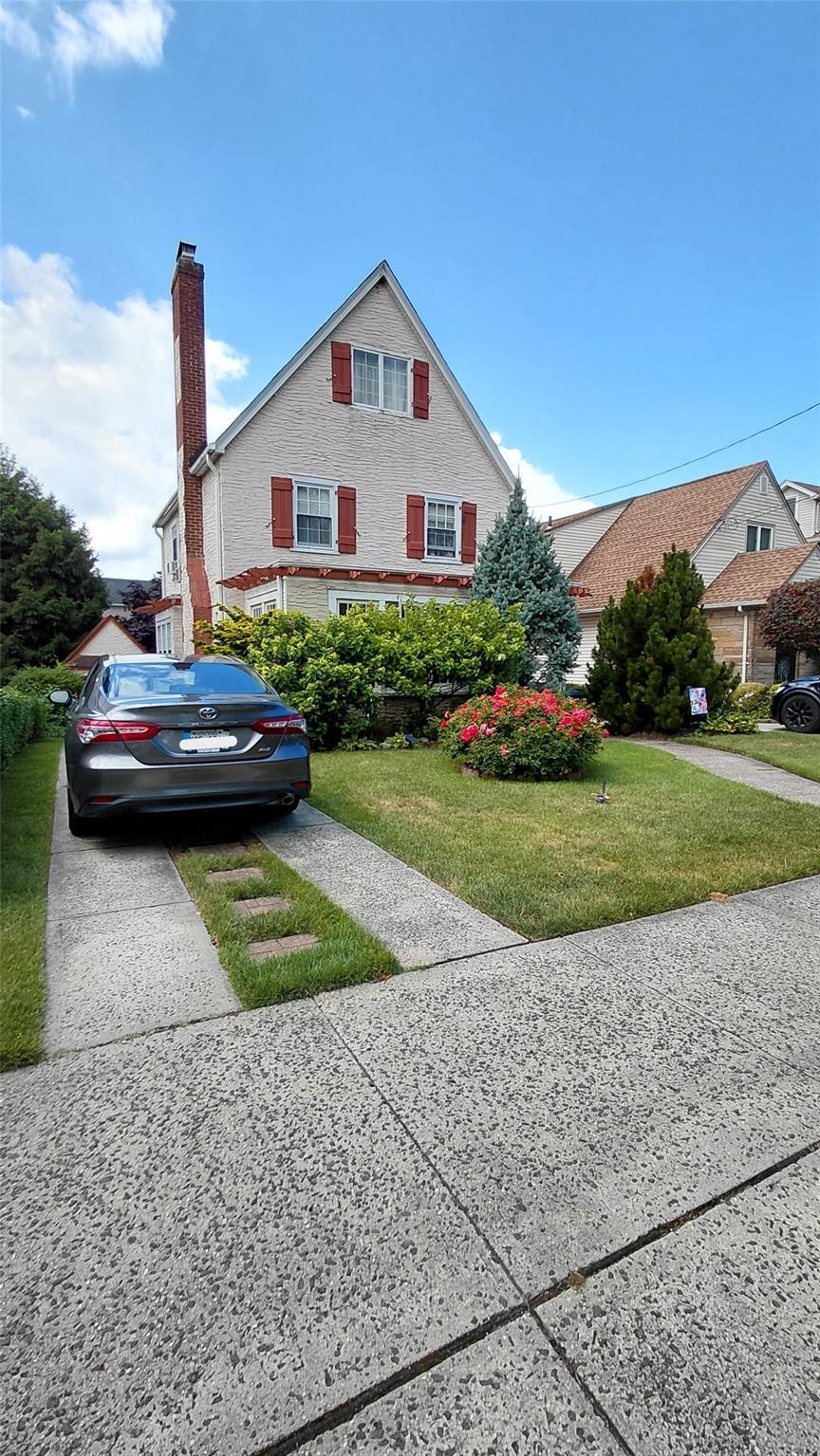 Single Family Glenwood  Queens, NY 11363, MLS-889538-2