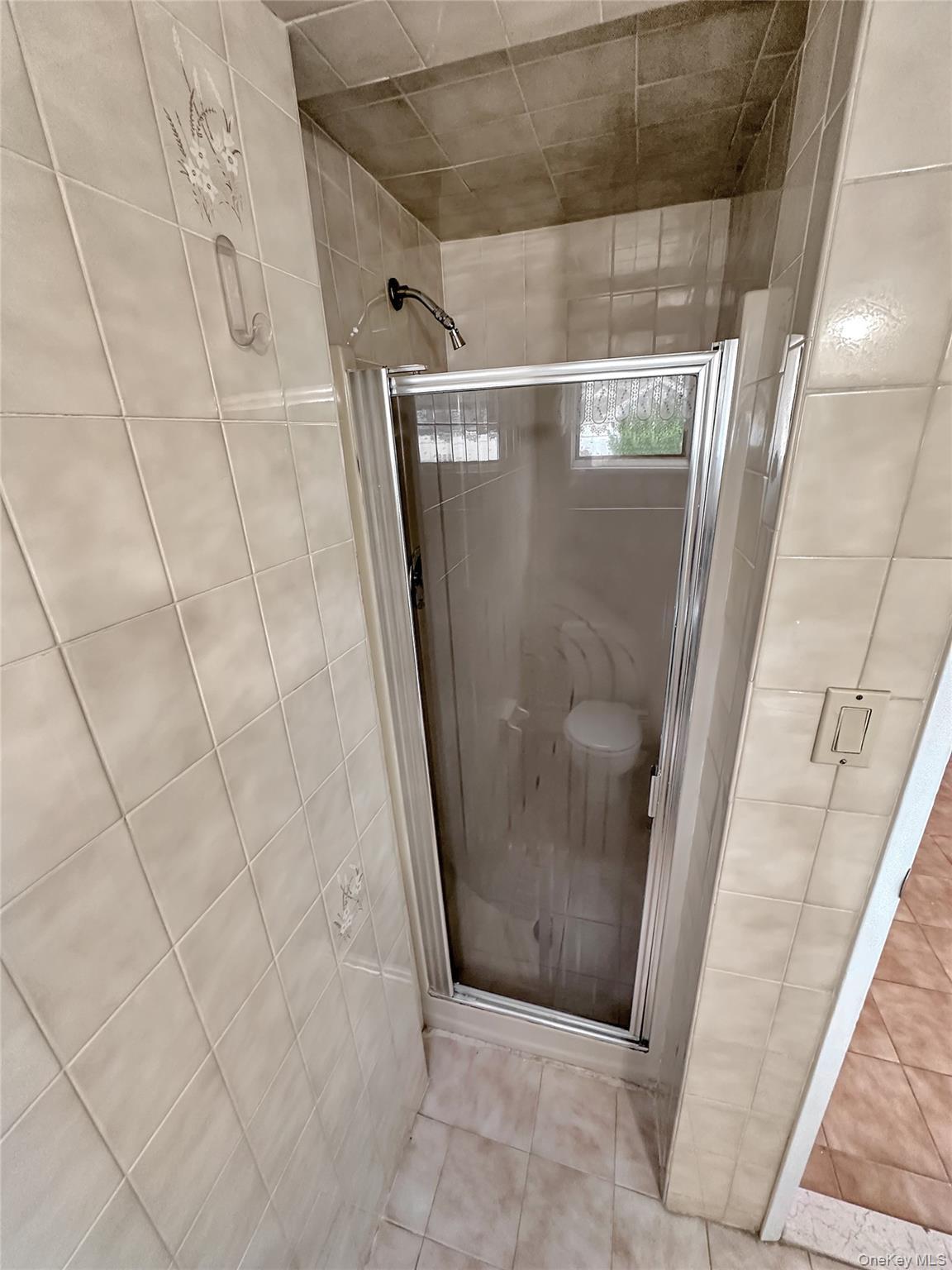 Single Family Crescent  Suffolk County, NY 11735, MLS-889543-21