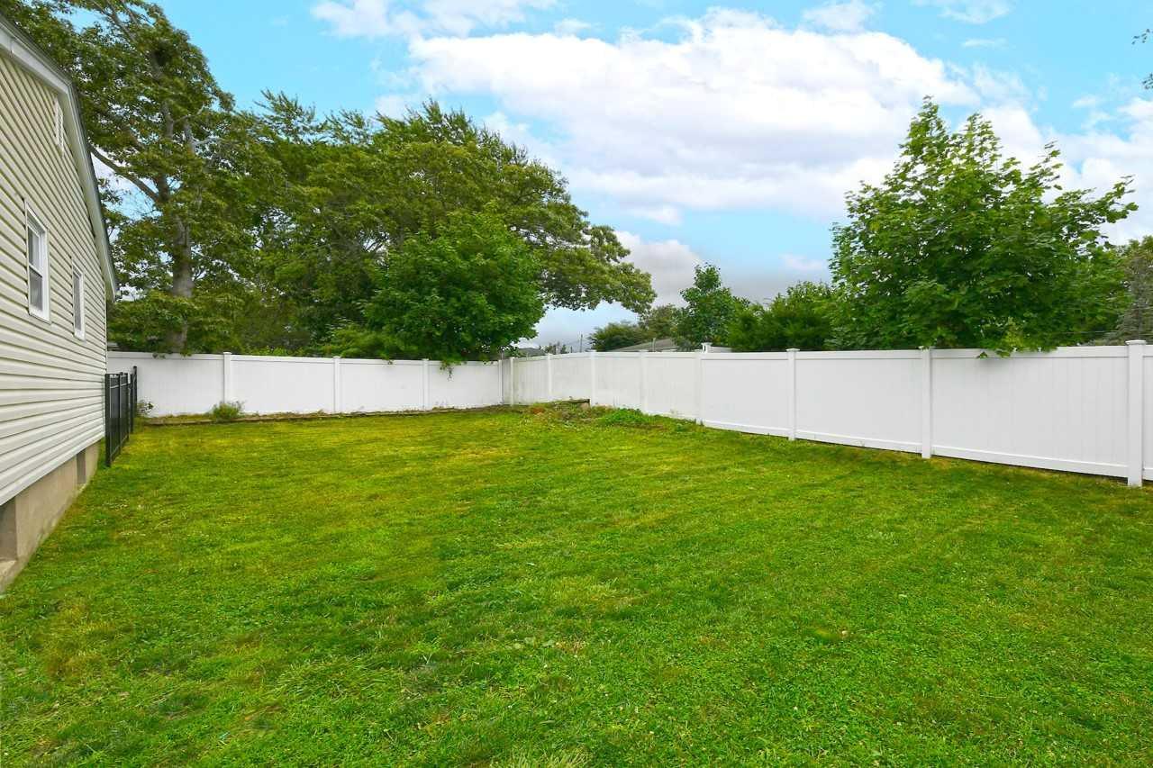 Single Family Jefferson  Suffolk County, NY 11720, MLS-889551-18