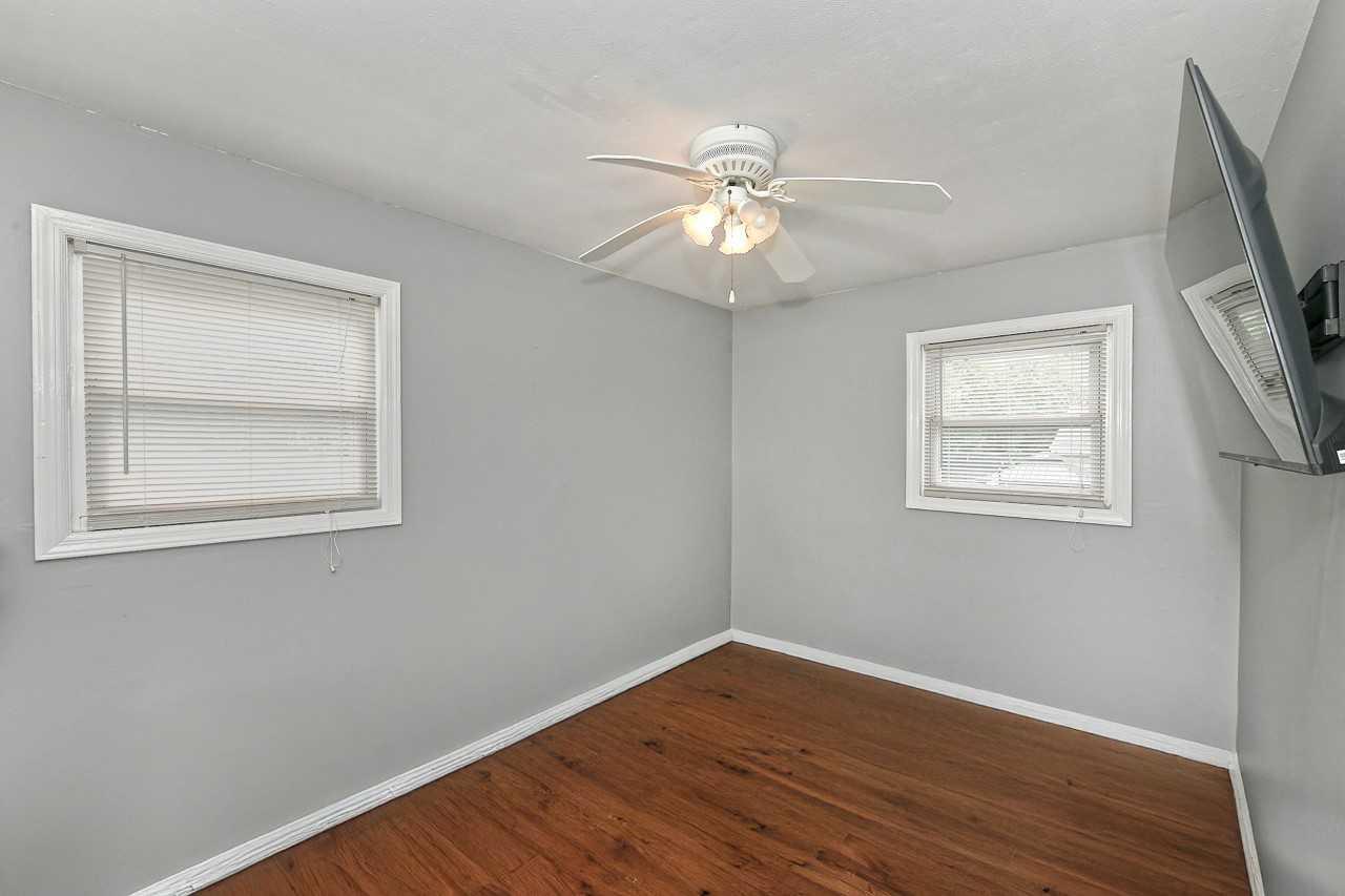 Single Family Jefferson  Suffolk County, NY 11720, MLS-889551-9
