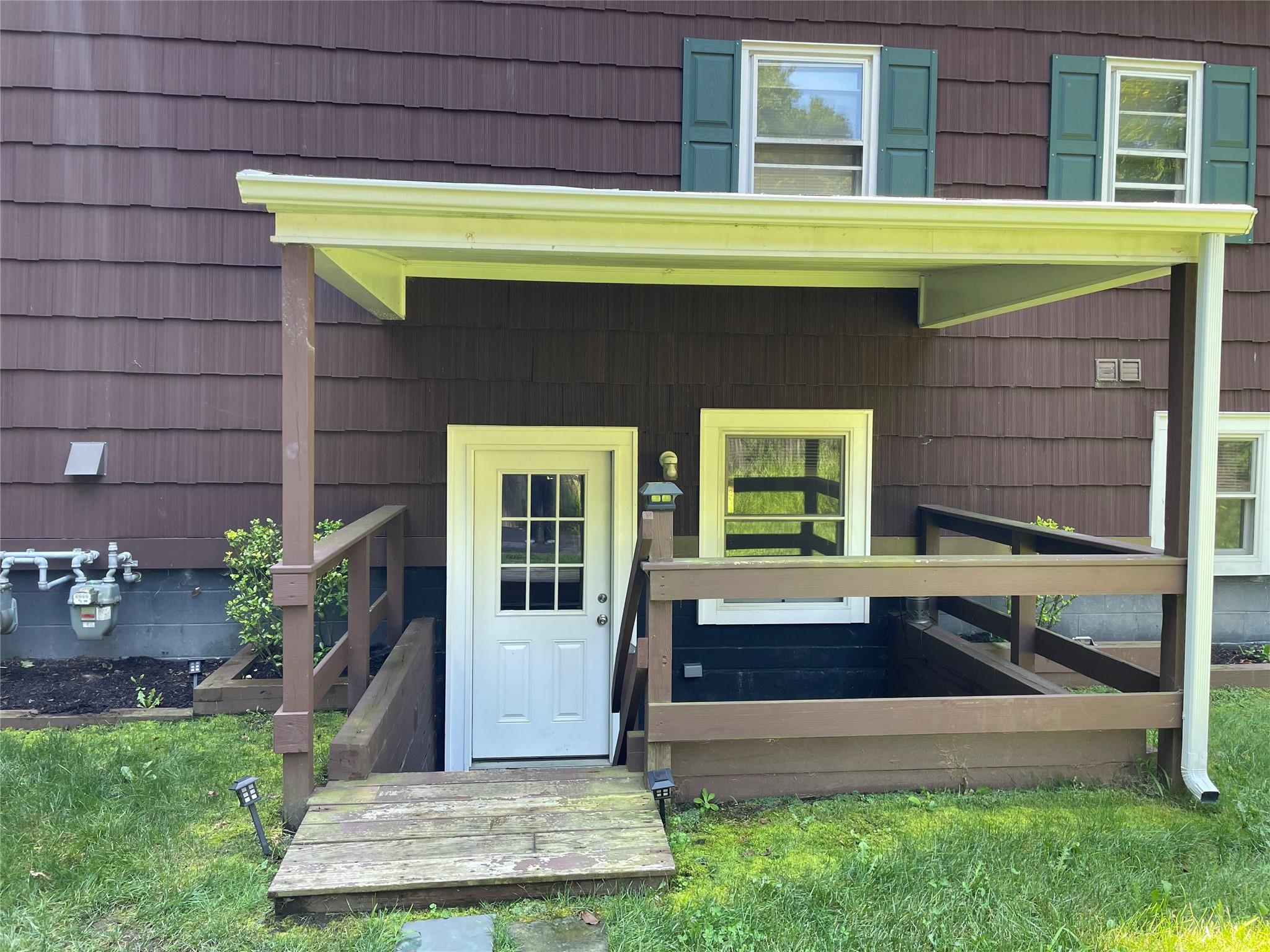 Single Family Broadway  Suffolk County, NY 11777, MLS-889561-5