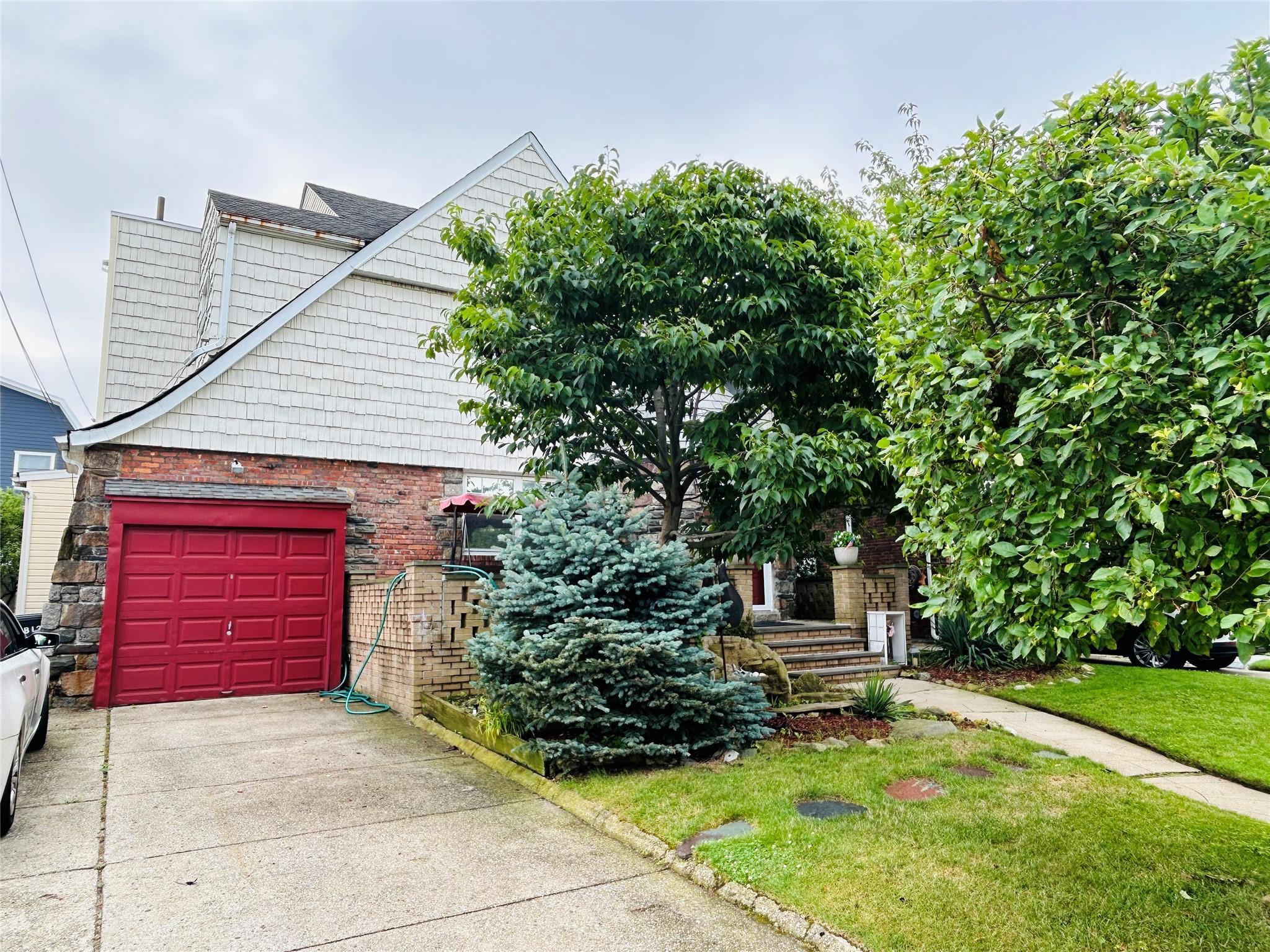 Single Family Beach 131st  Queens, NY 11694, MLS-889572-2