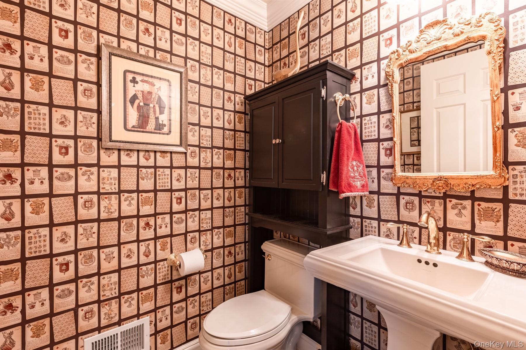 Condo Madeira  Suffolk County, NY 11747, MLS-889597-14