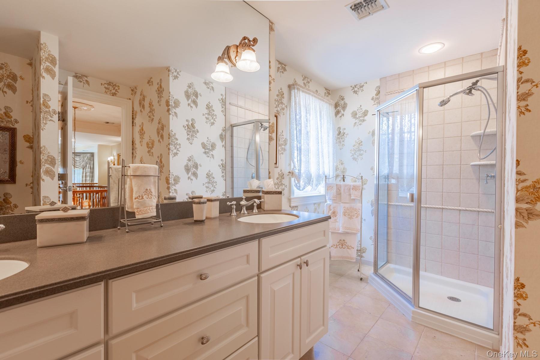 Condo Madeira  Suffolk County, NY 11747, MLS-889597-21