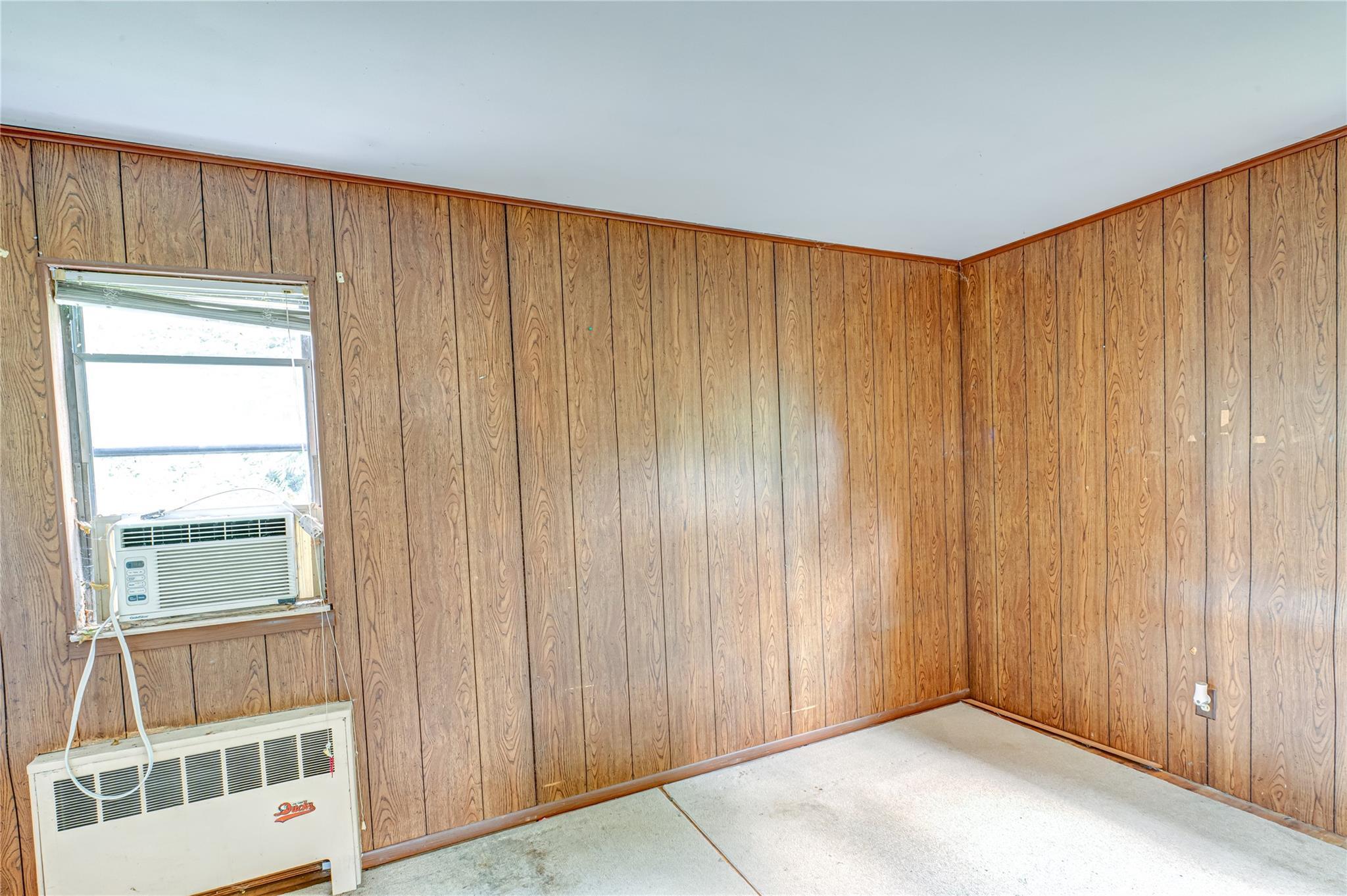 Single Family Peters  Suffolk County, NY 11706, MLS-889601-14