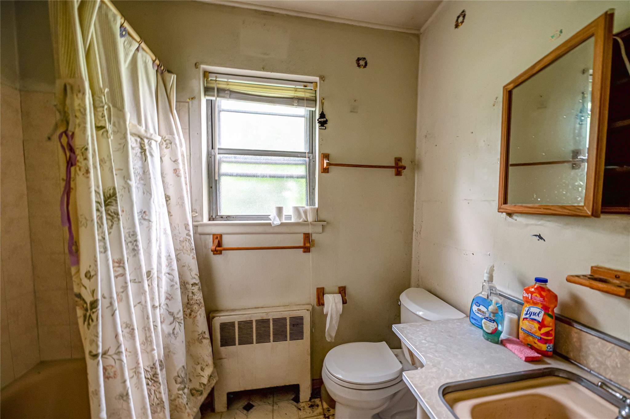 Single Family Peters  Suffolk County, NY 11706, MLS-889601-15