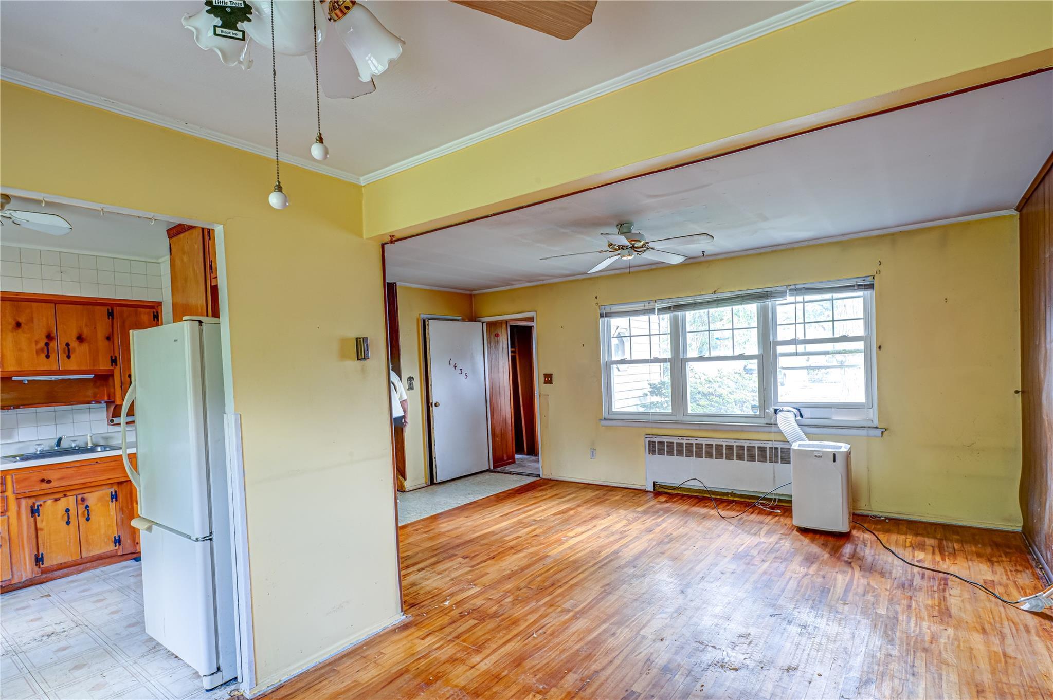 Single Family Peters  Suffolk County, NY 11706, MLS-889601-9