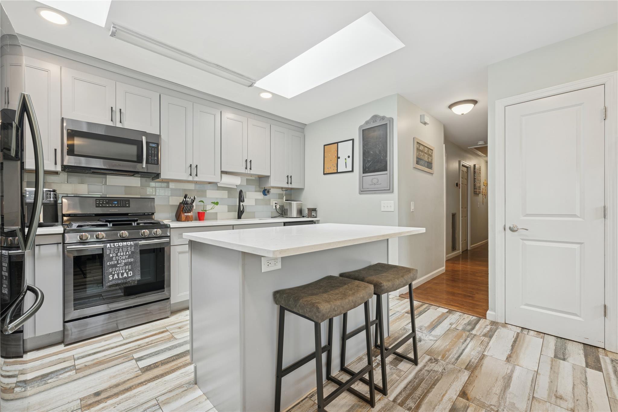 Single Family Cadman  Suffolk County, NY 11702, MLS-889617-12