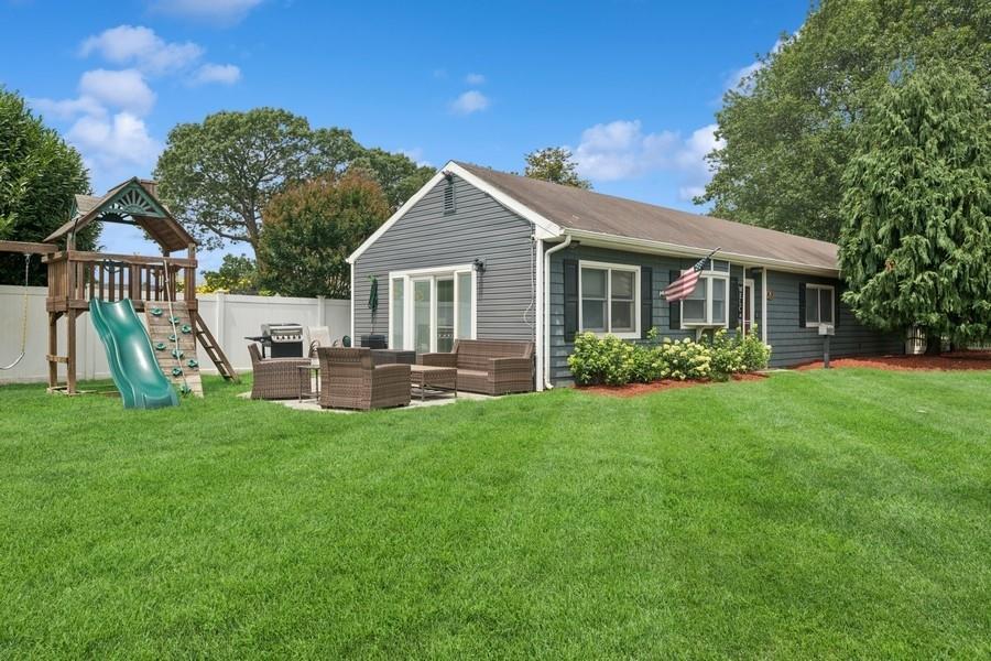 Single Family Cadman  Suffolk County, NY 11702, MLS-889617-20