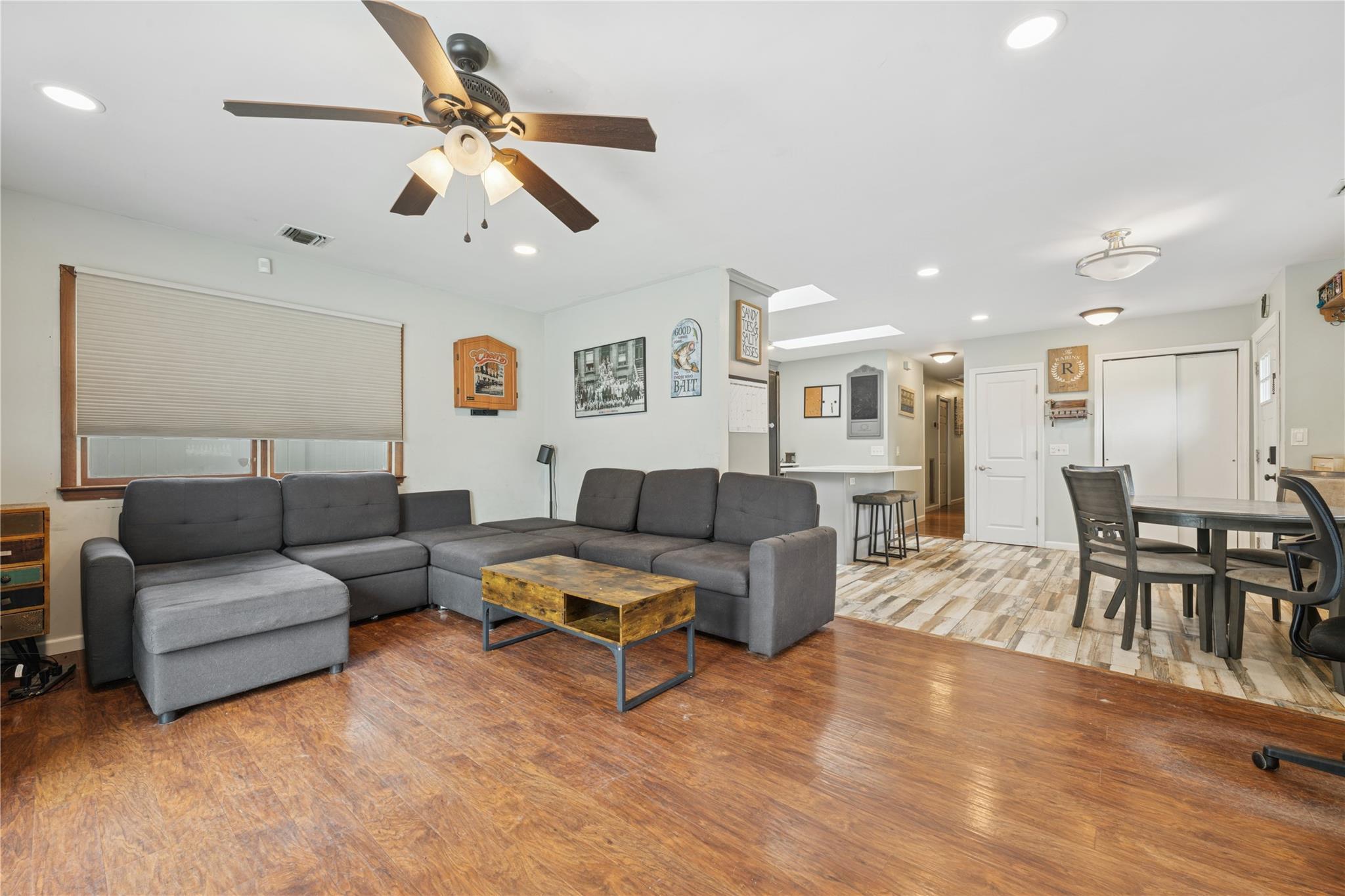 Single Family Cadman  Suffolk County, NY 11702, MLS-889617-7