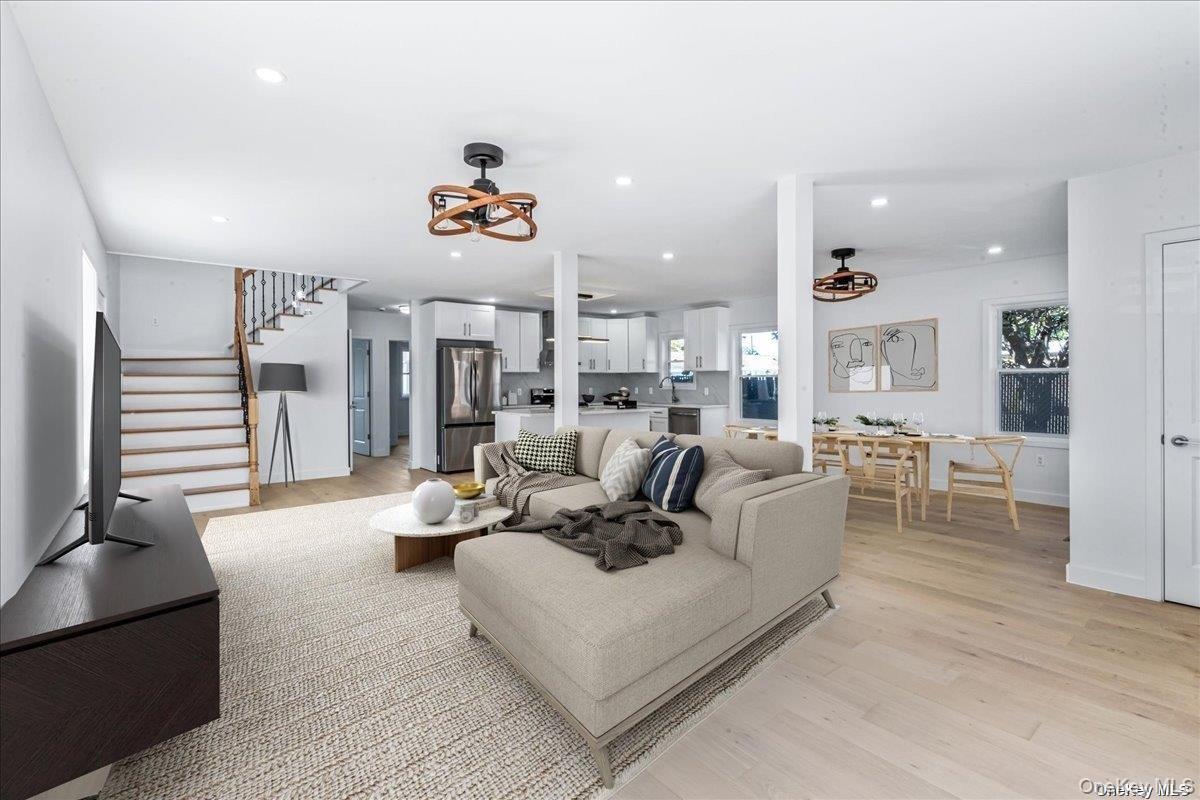 Single Family Flower Nassau County, NY 11040, MLS-889632-24