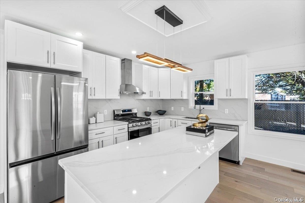 Single Family Flower Nassau County, NY 11040, MLS-889632-5