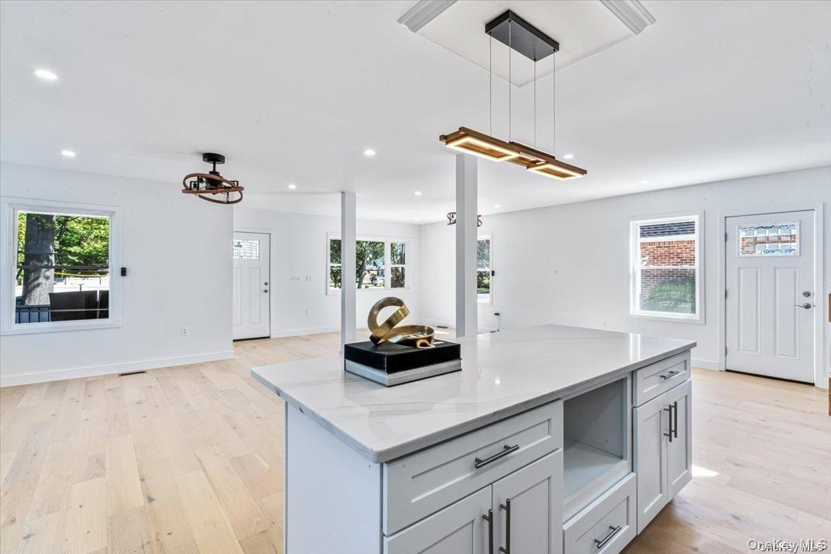 Single Family Flower Nassau County, NY 11040, MLS-889632-6