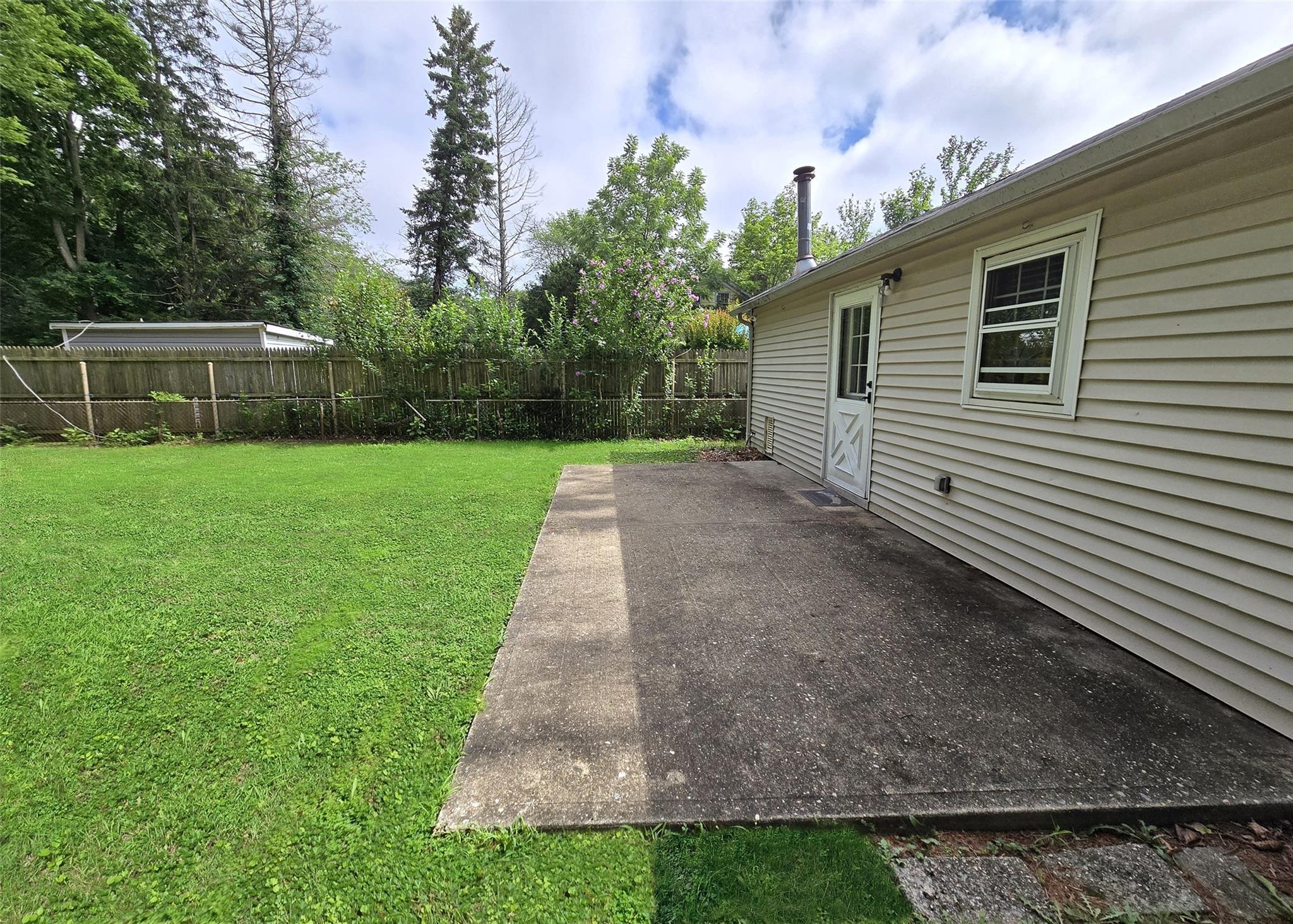 Single Family Ocean  Suffolk County, NY 11716, MLS-889642-15