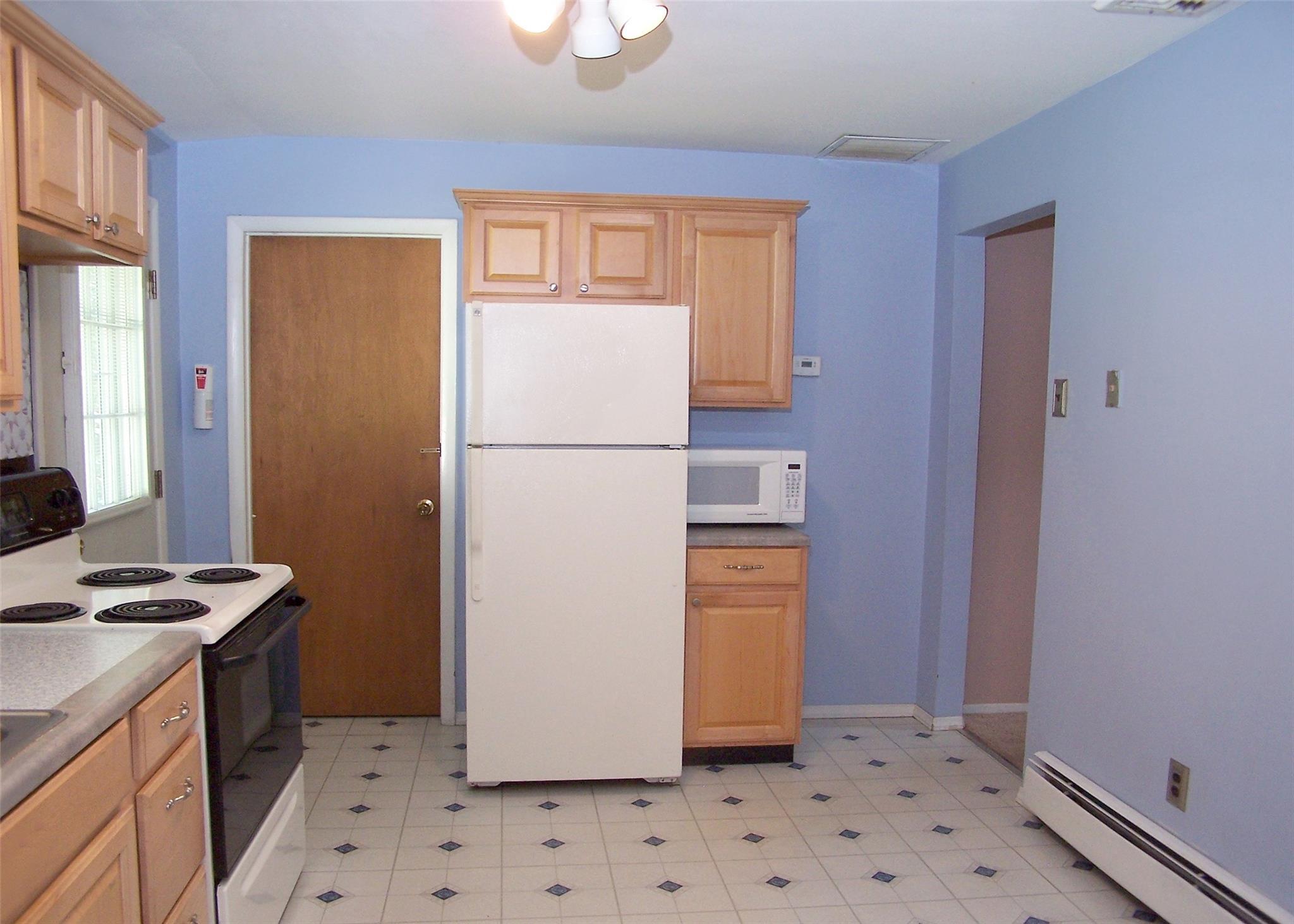 Single Family Ocean  Suffolk County, NY 11716, MLS-889642-5
