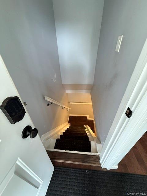 Single Family Indian Head Road  Suffolk County, NY 11754, MLS-889658-11