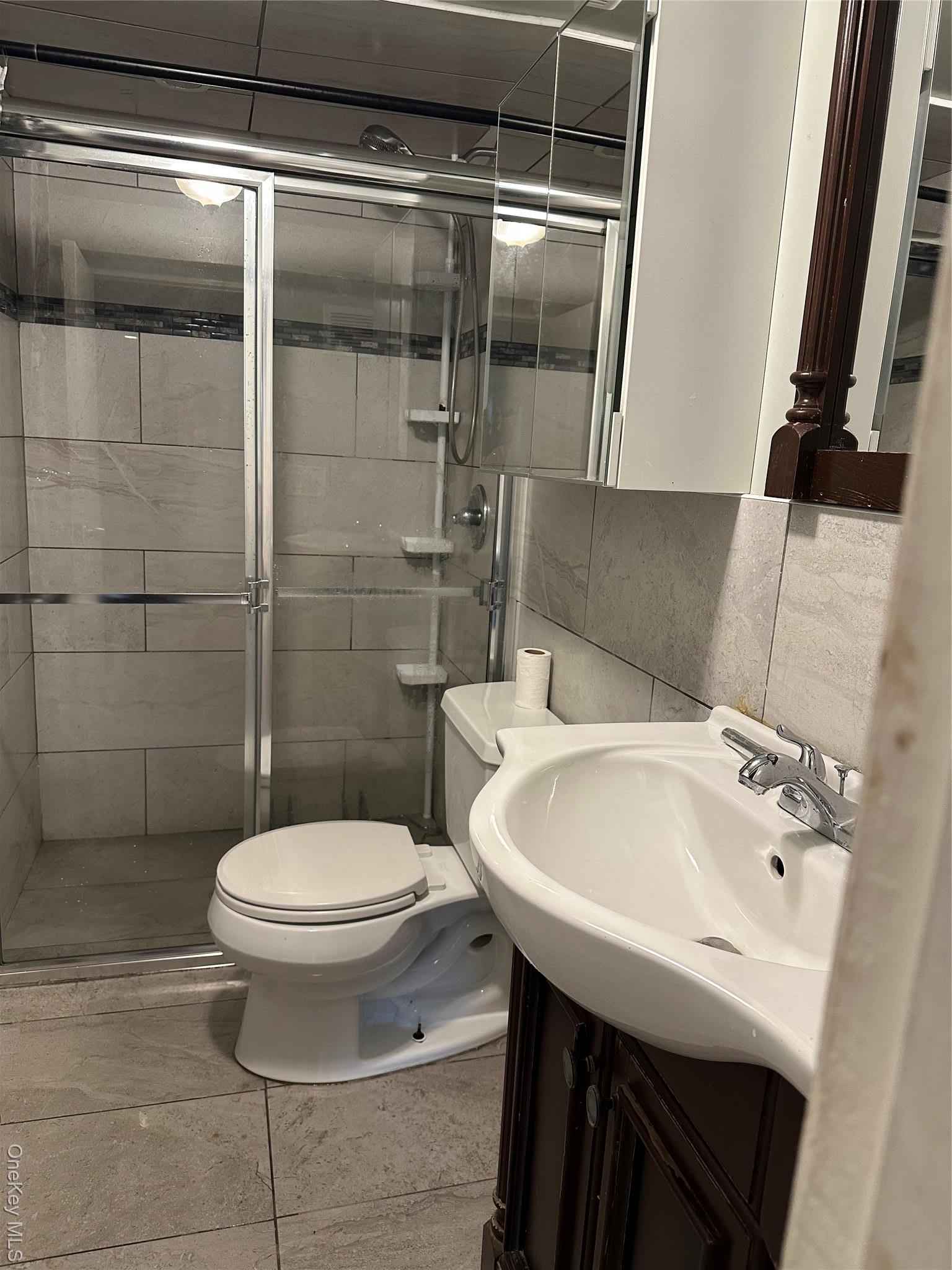 Single Family Joyce  Nassau County, NY 11758, MLS-889663-10