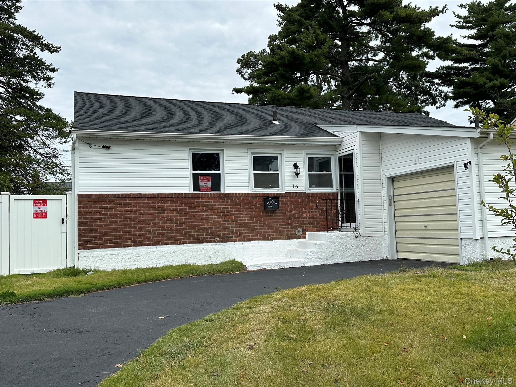 Single Family Joyce  Nassau County, NY 11758, MLS-889663-2