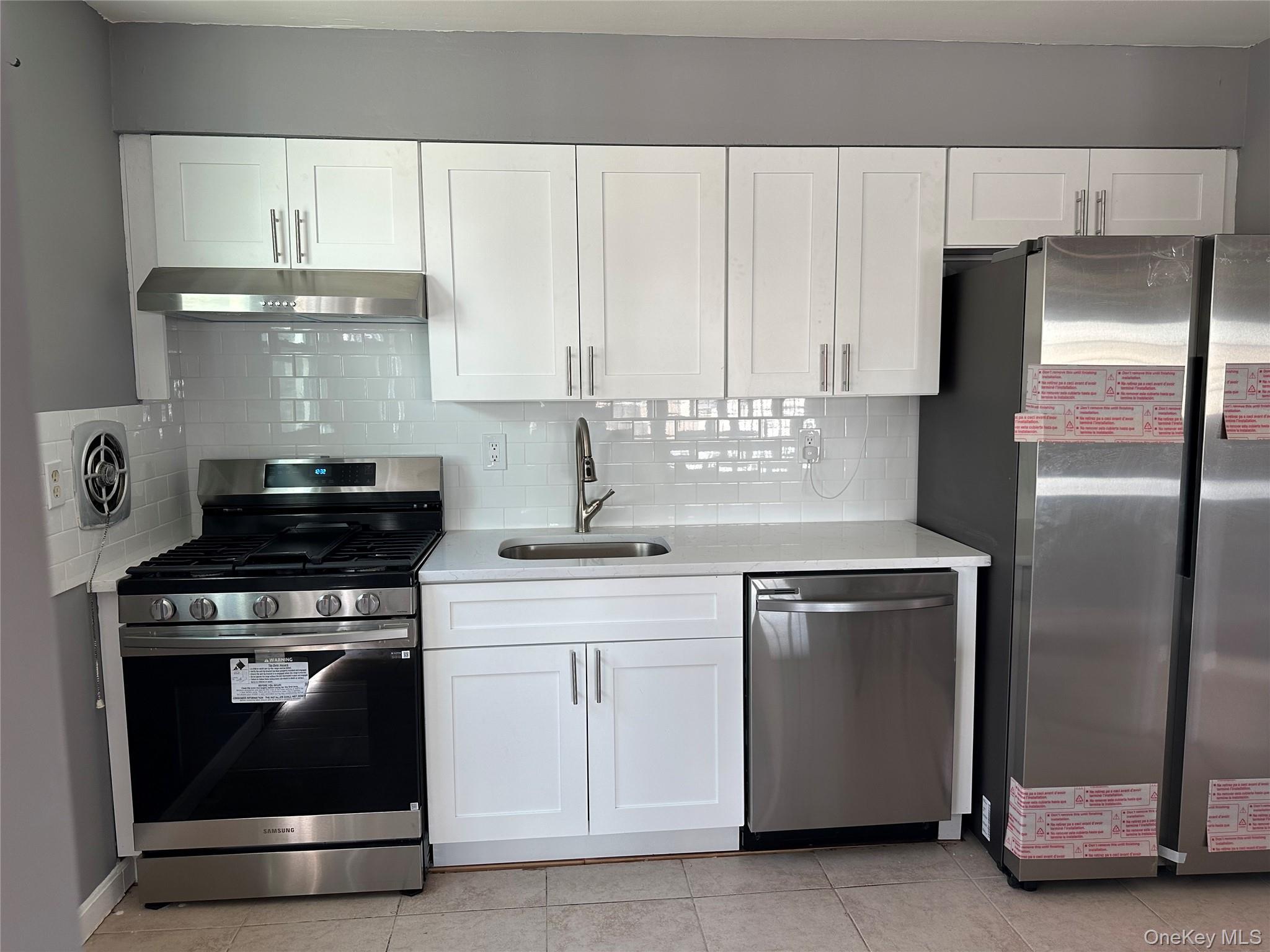 Single Family Joyce  Nassau County, NY 11758, MLS-889663-21