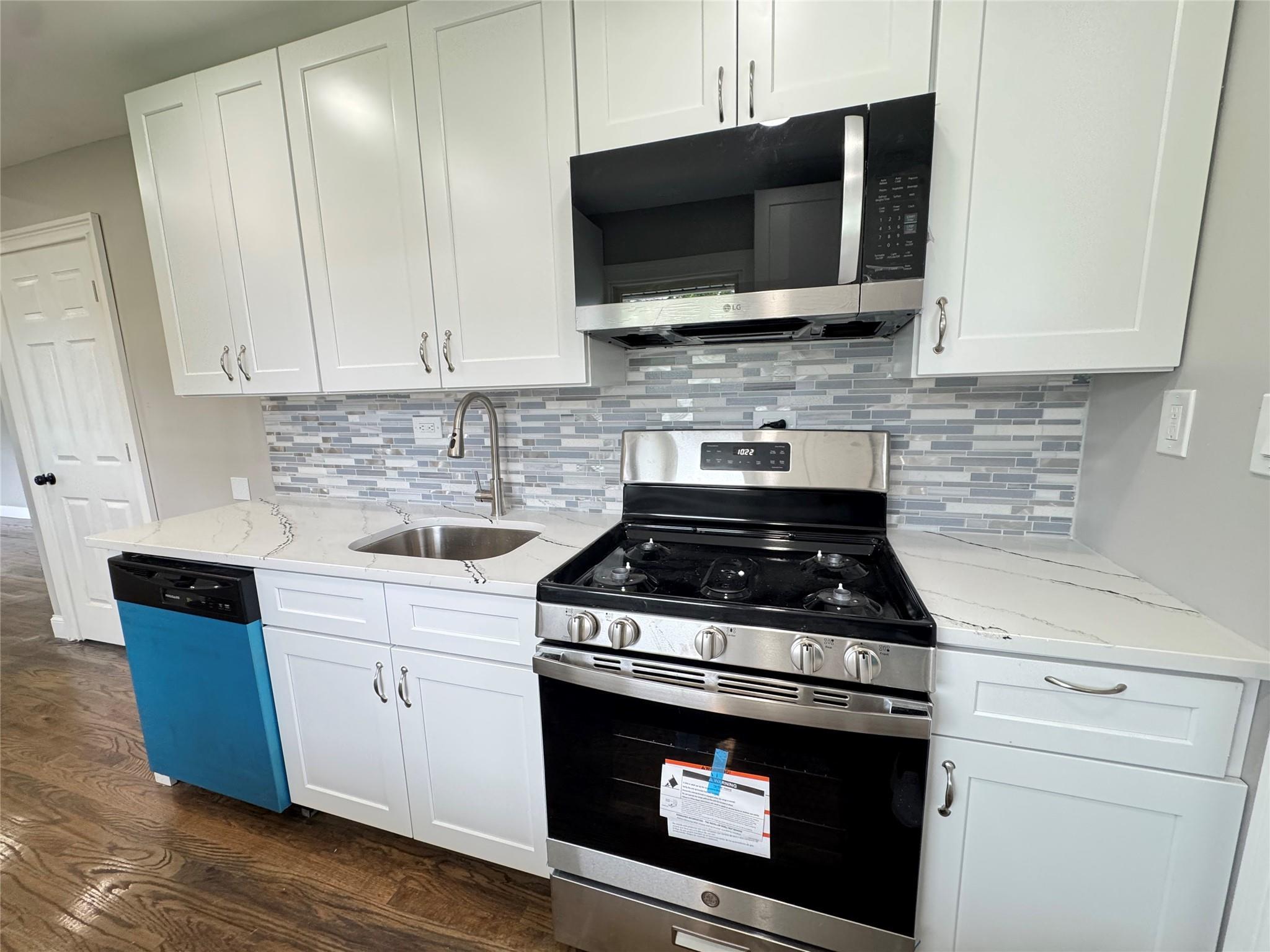 Single Family Princeton  Suffolk County, NY 11706, MLS-889699-45