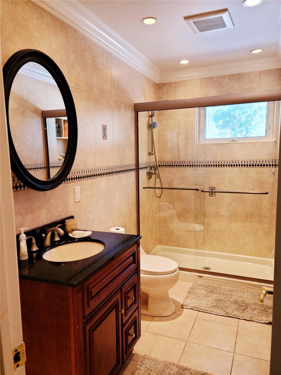 Single Family Kirkwood Nassau County, NY 11542, MLS-889707-14