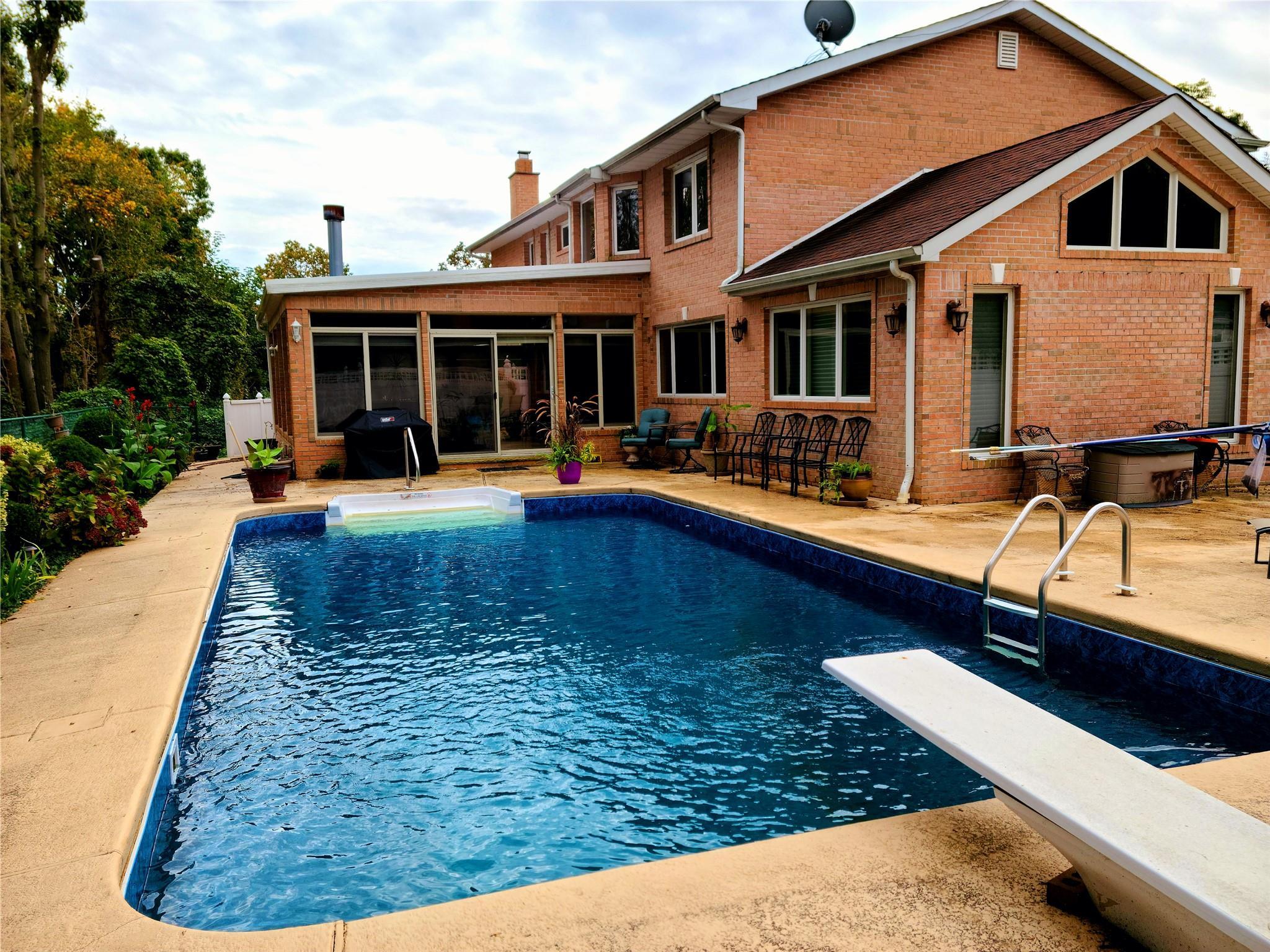 Single Family Kirkwood Nassau County, NY 11542, MLS-889707-2