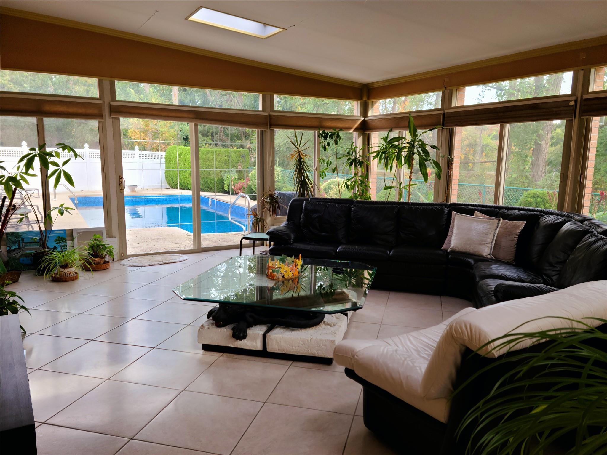 Single Family Kirkwood Nassau County, NY 11542, MLS-889707-22