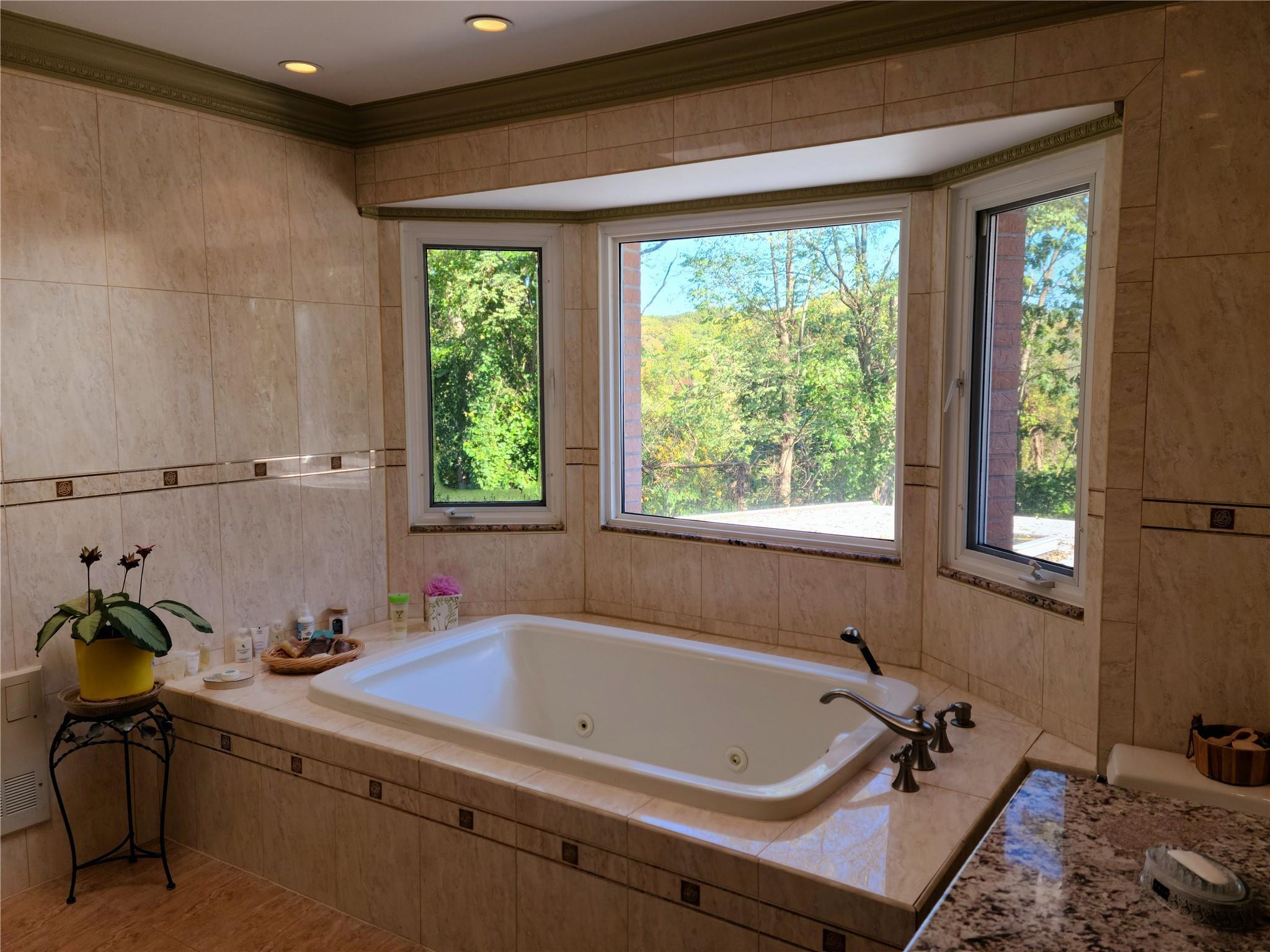 Single Family Kirkwood Nassau County, NY 11542, MLS-889707-8