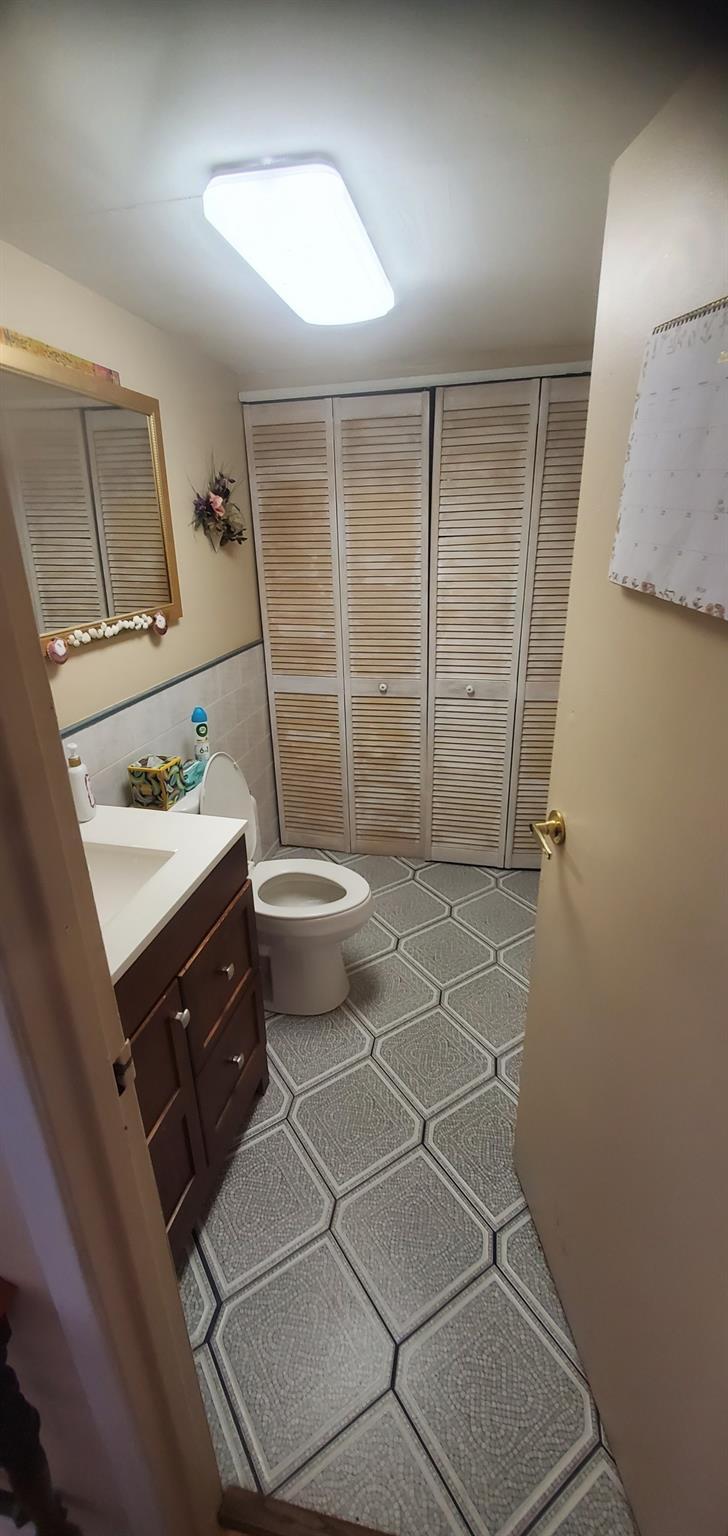 Single Family Chestnut  Staten Island, NY 10312, MLS-889715-17