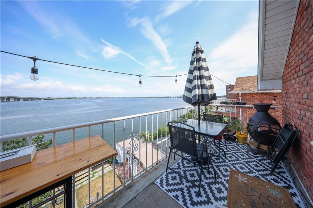 Single Family Beach Channel  Queens, NY 11693, MLS-889775-10