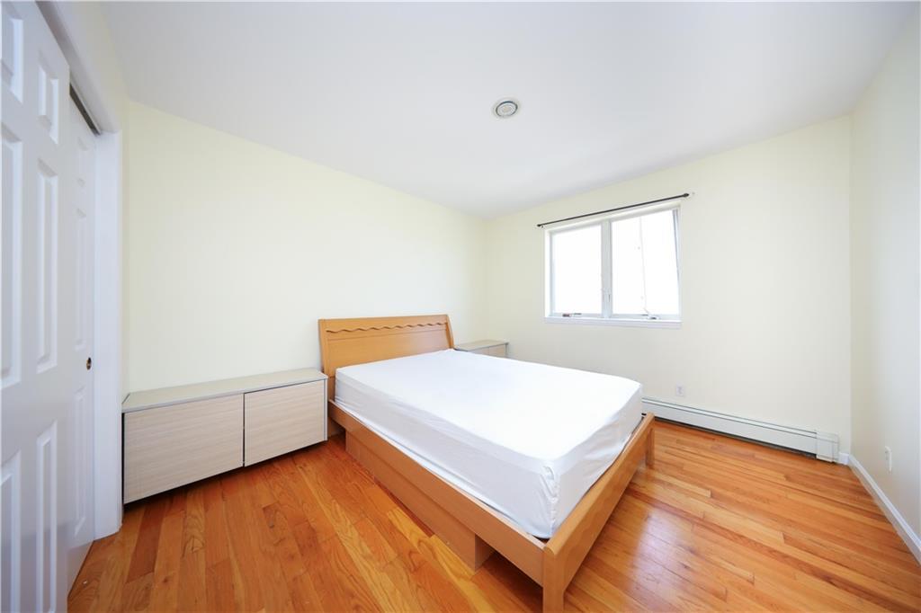 Single Family Beach Channel  Queens, NY 11693, MLS-889775-33