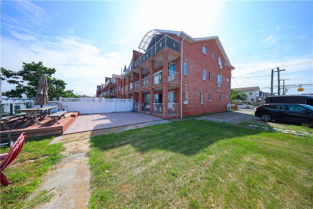 Single Family Beach Channel  Queens, NY 11693, MLS-889775-5